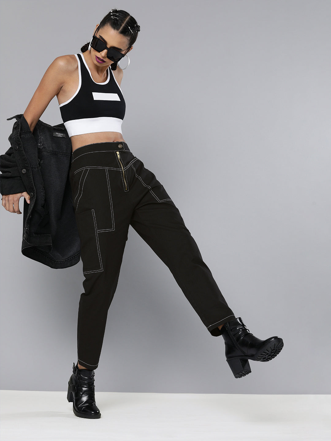 Women Black Contrast Stitch Zipper Fly