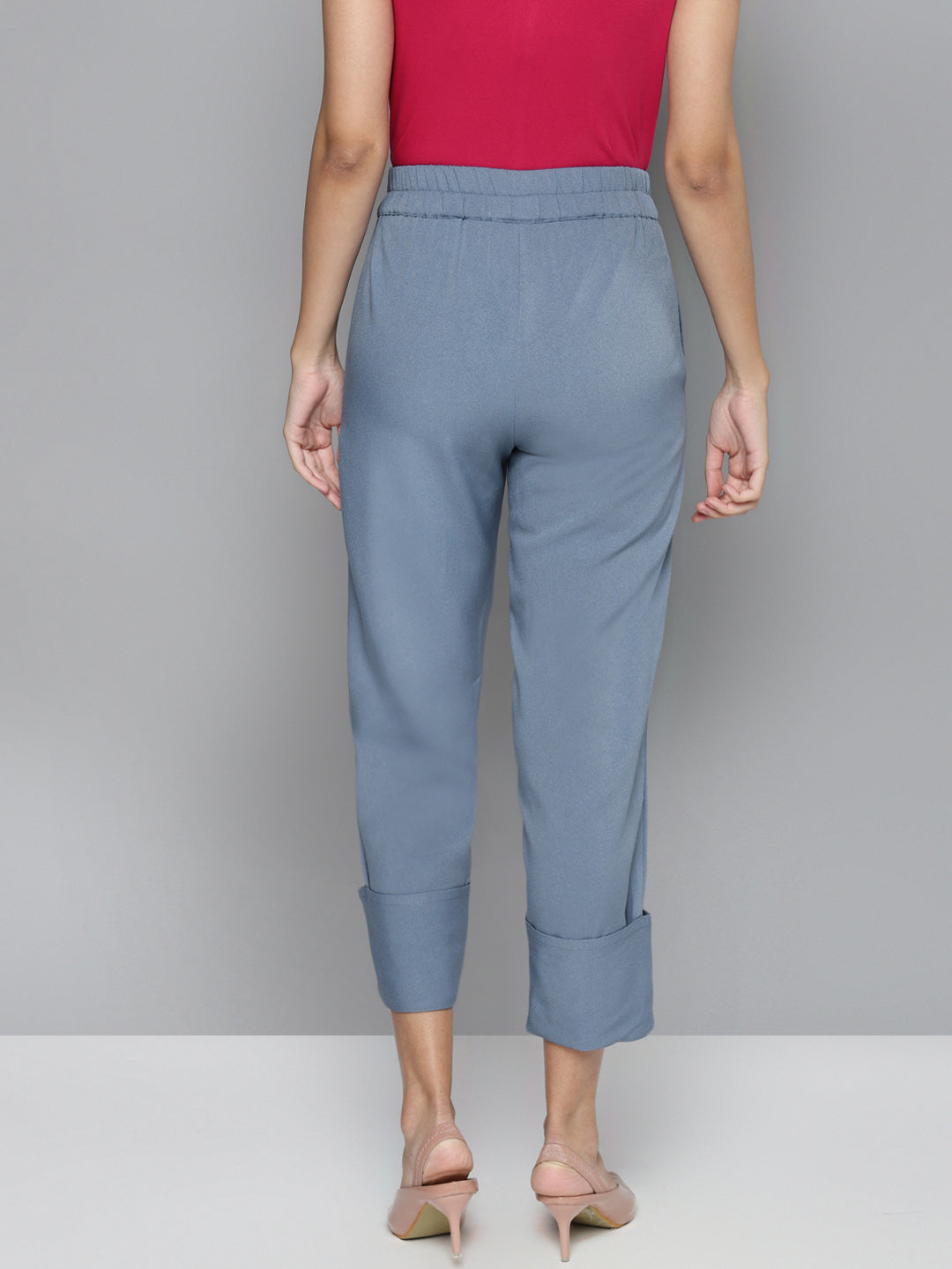 Women Blue Roll Up Pants
