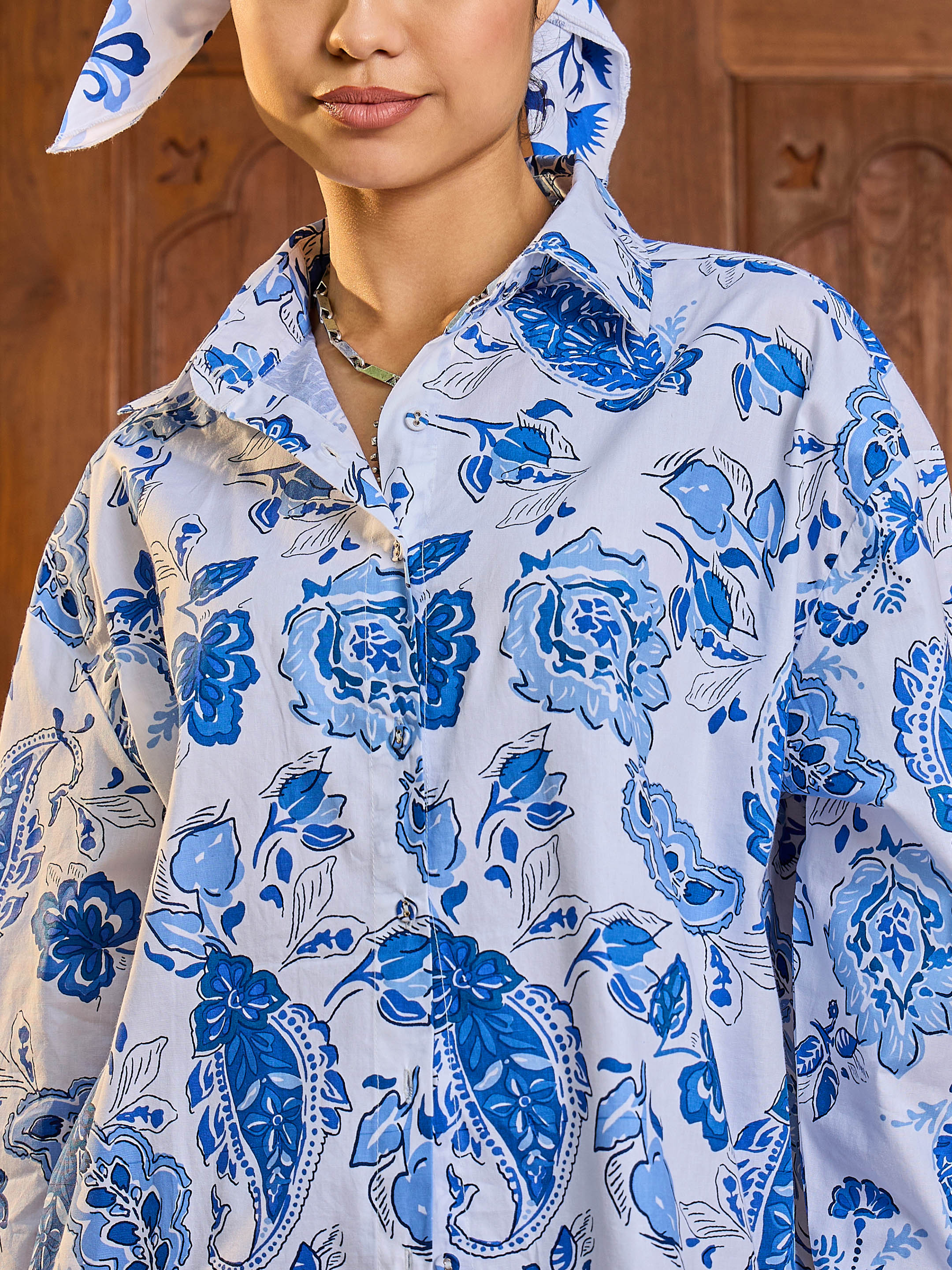 Women White & Blue Floral Shirt With Pants