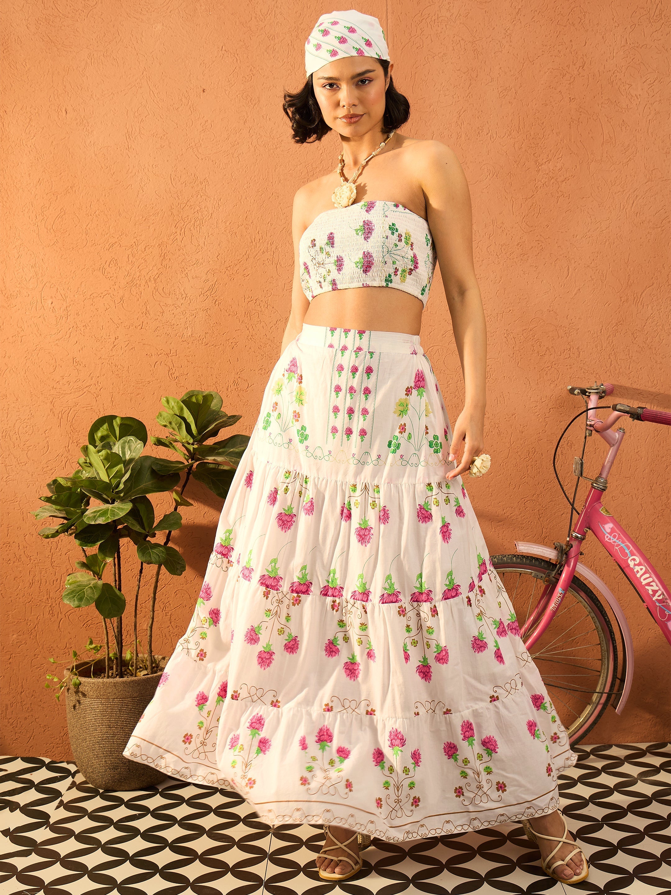 Women Pink & White Floral Tube Top With Tiered Skirt