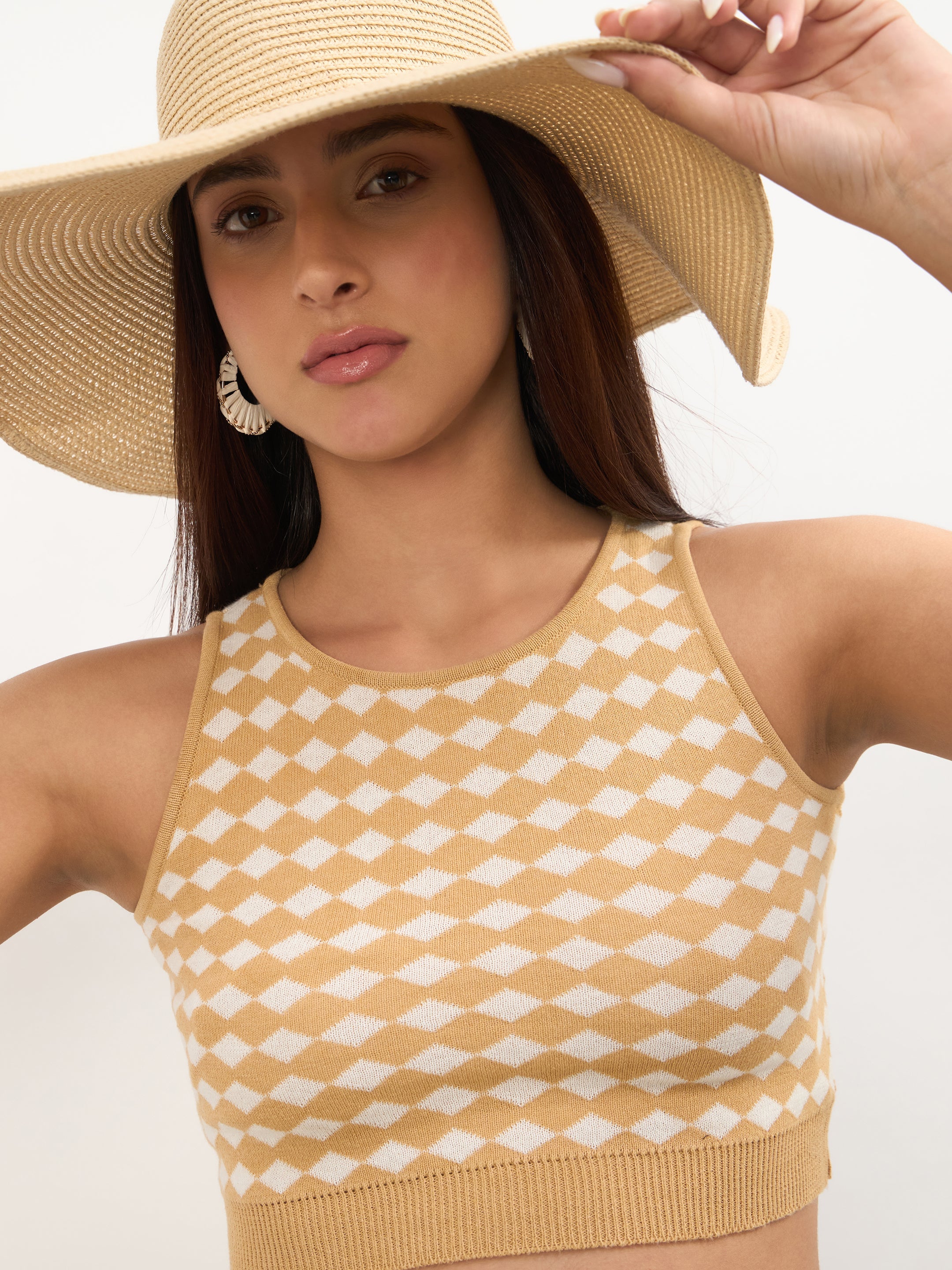 Women Beige & White Round Neck Crop Top With Mini Skirt