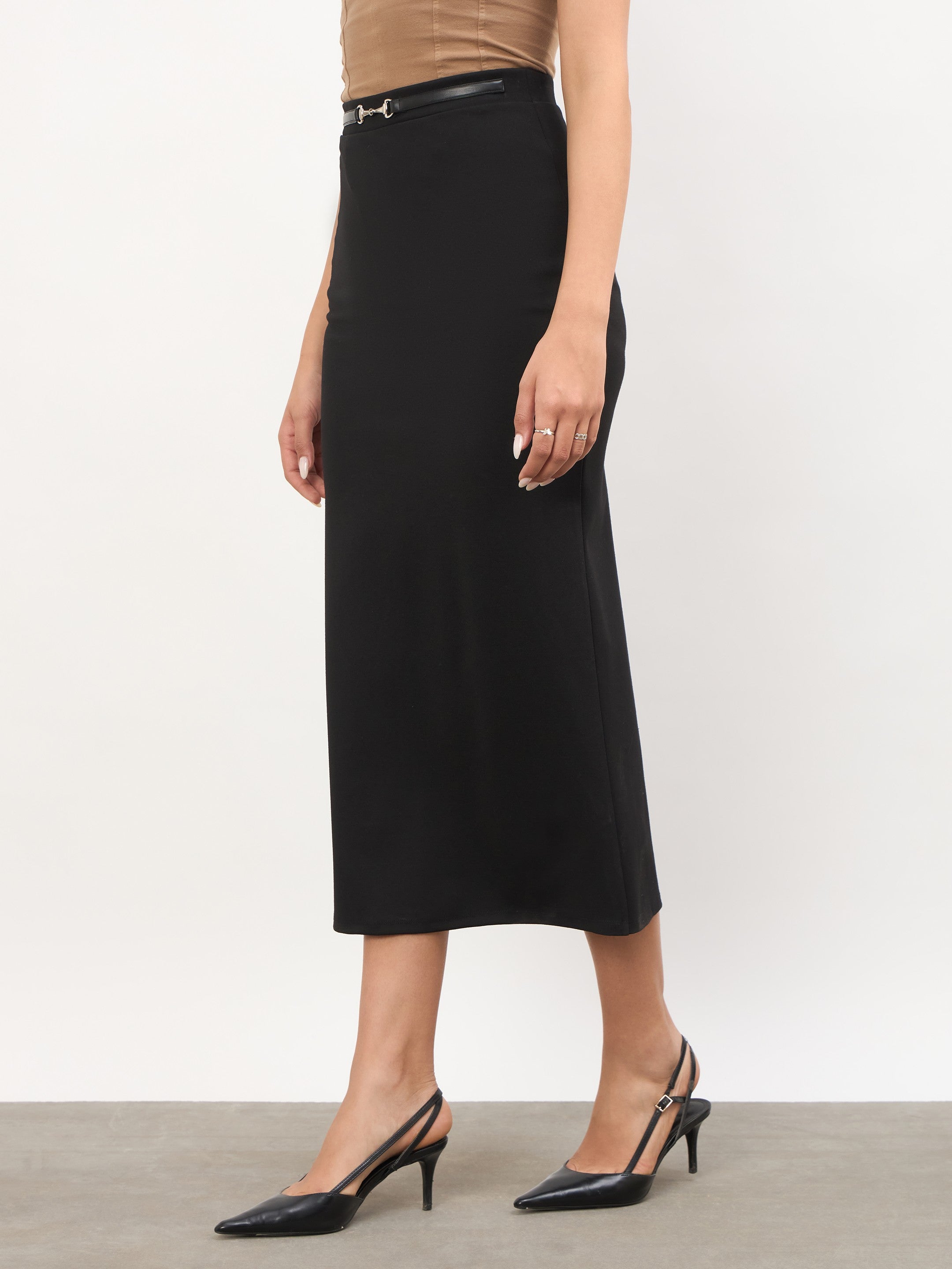 Women Black Front Metal Trim Back Slit Pencil Skirt
