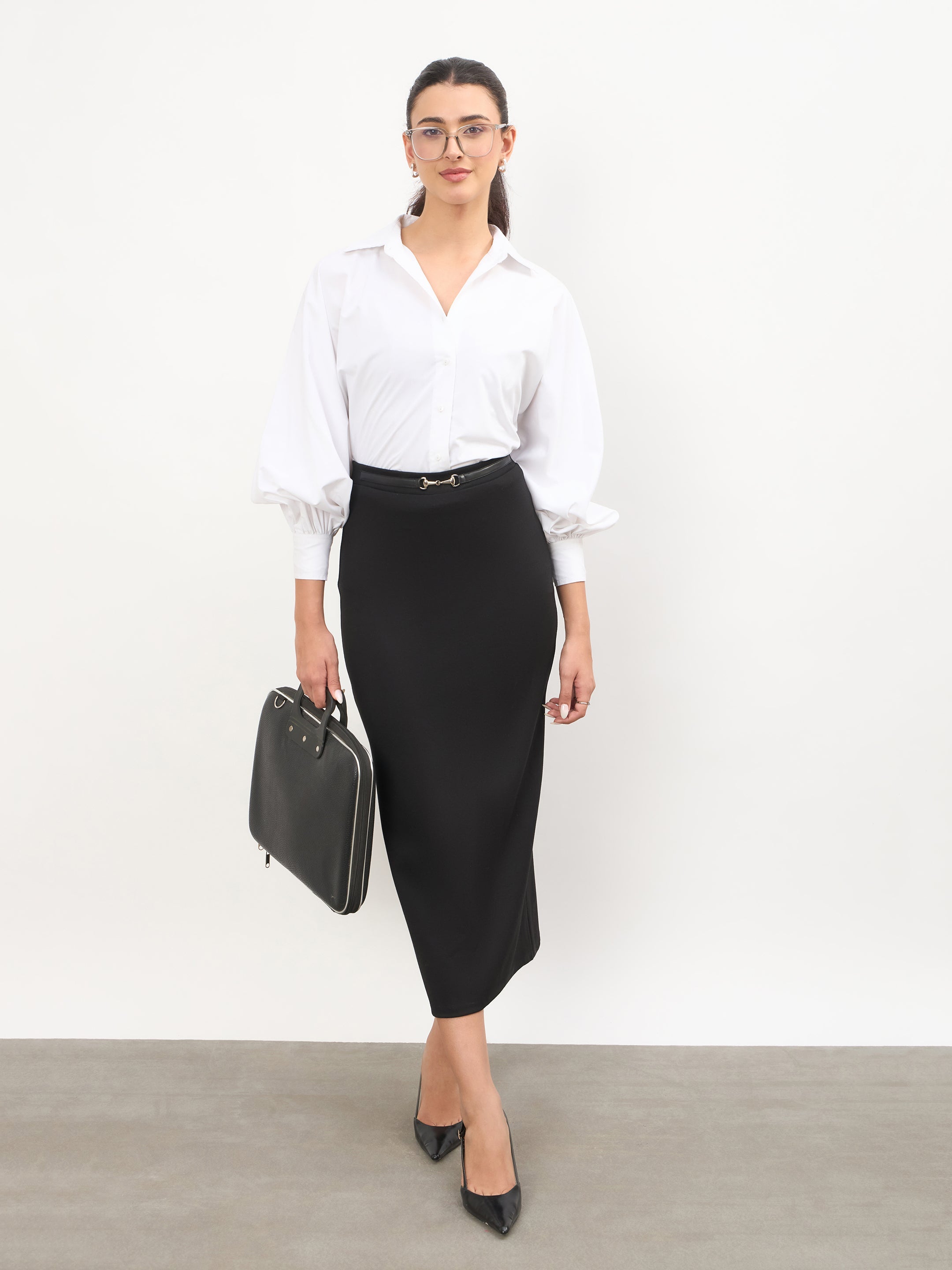 Women Black Front Metal Trim Back Slit Pencil Skirt