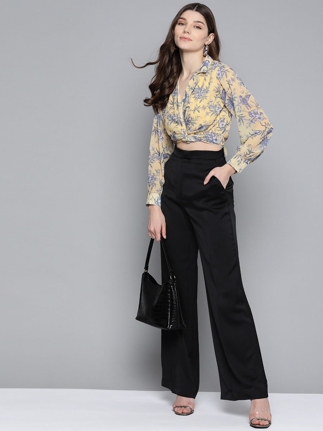 Women Yellow Floral Tie Knot Crop