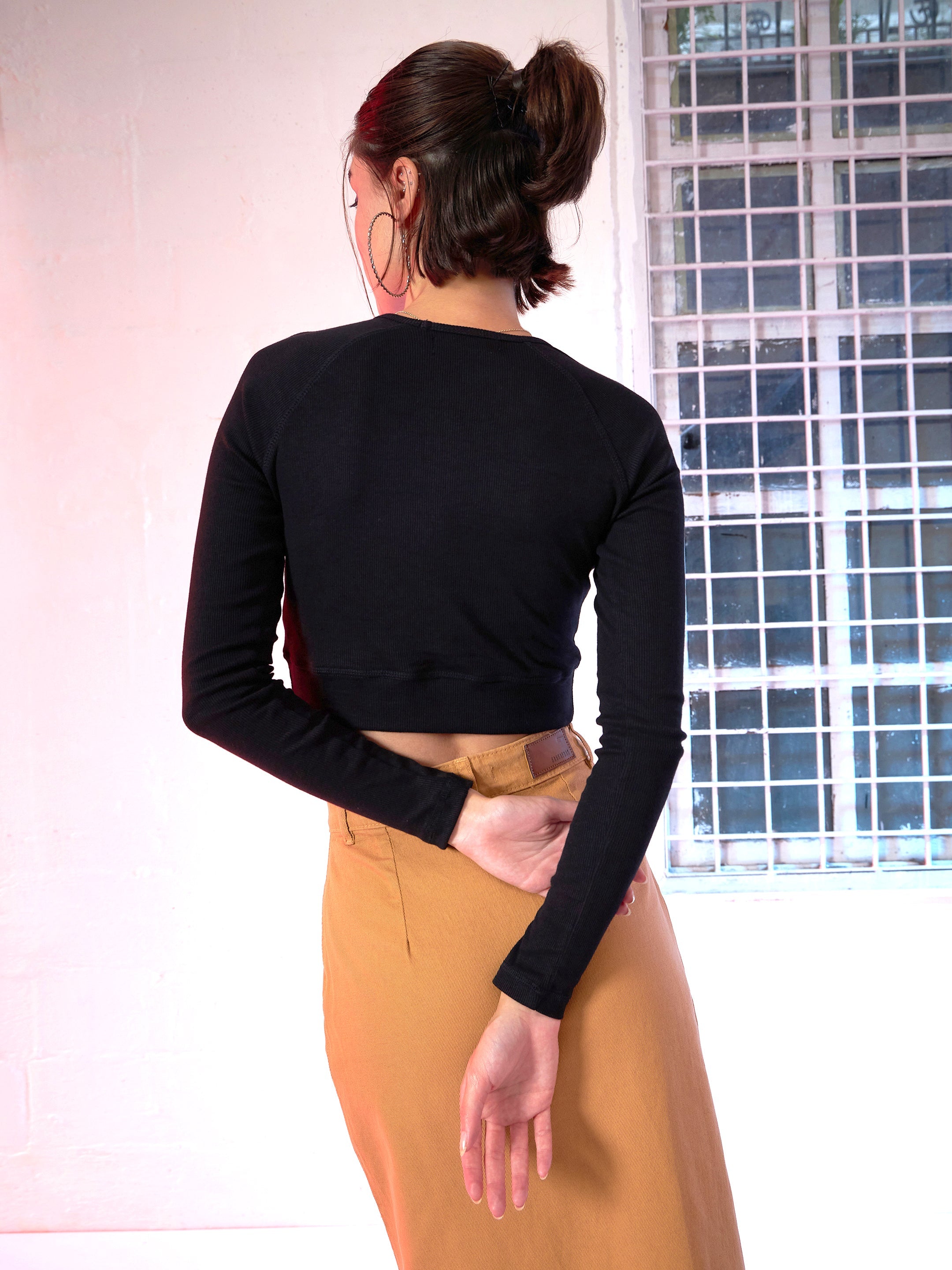 Women Black Rib Full Sleeve  Crop Top