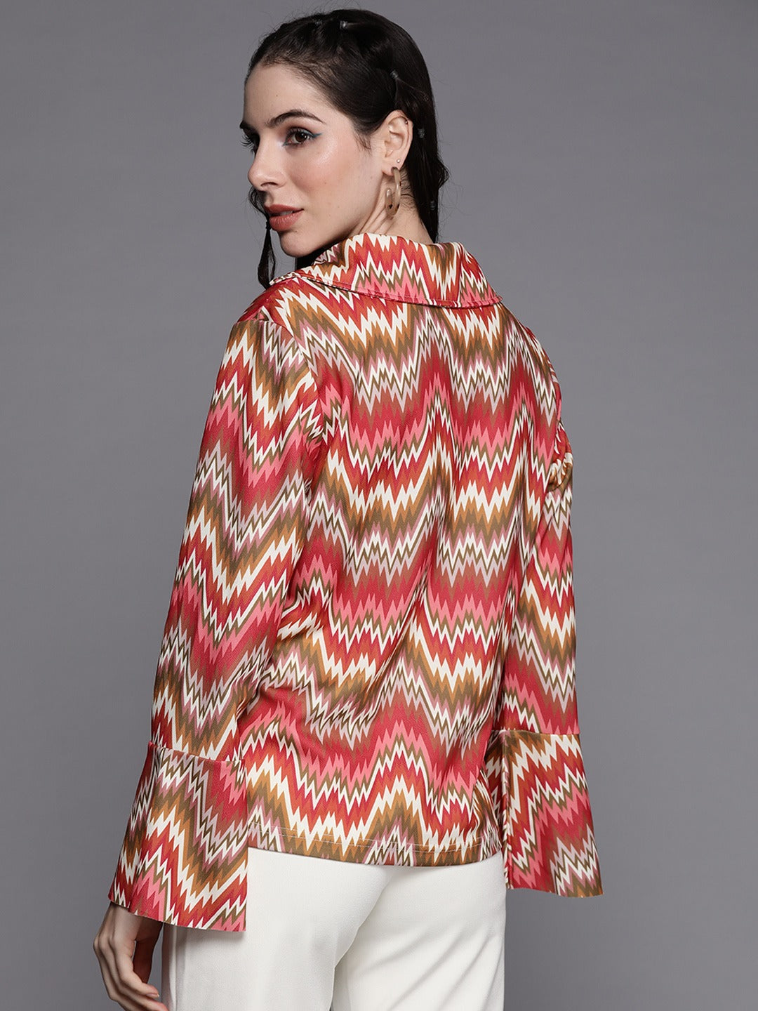 Women Rust Chevron Bell Sleeves Collar Top