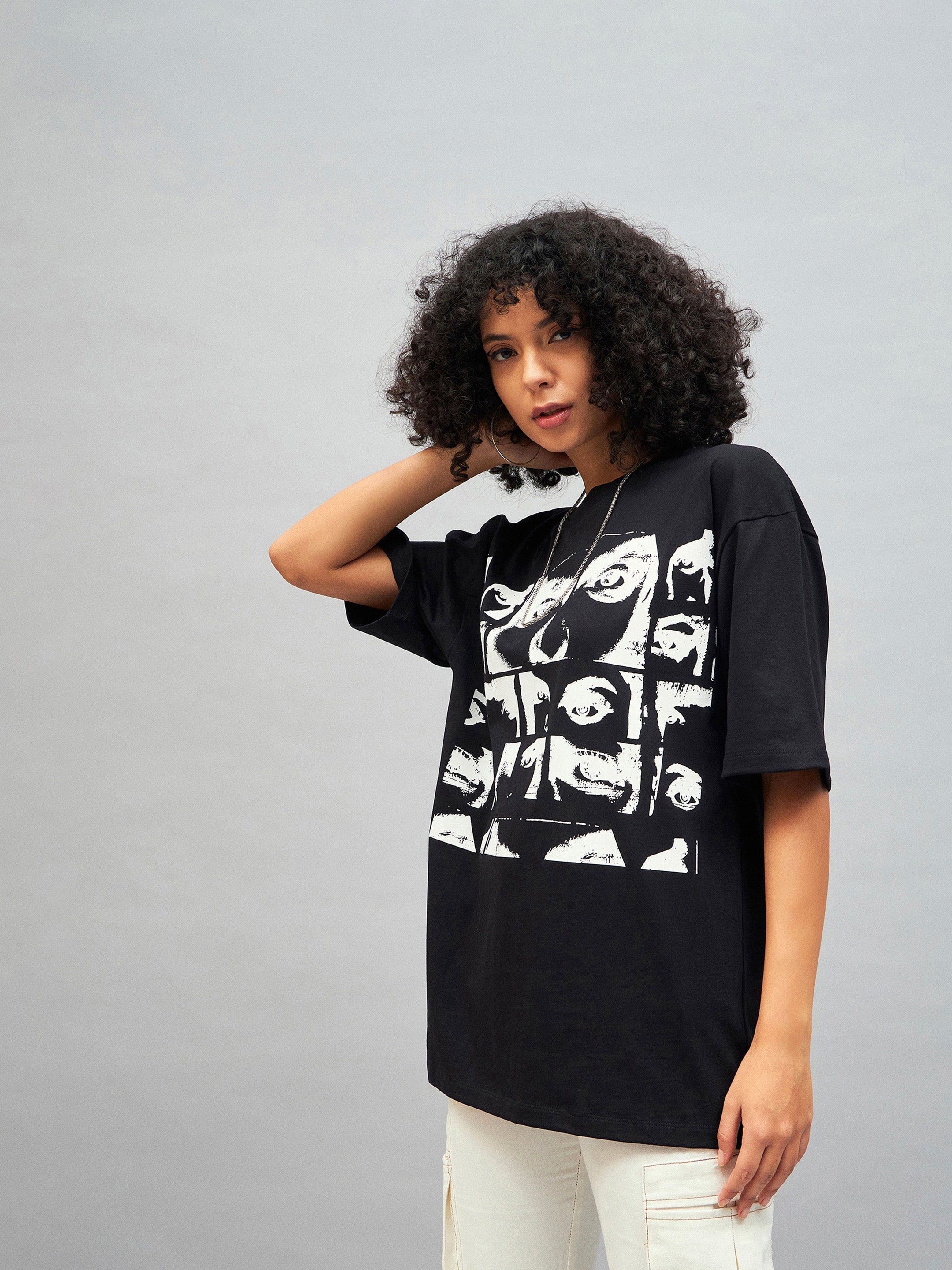 Women Black Retro Photographic Printed Oversized T-shirt