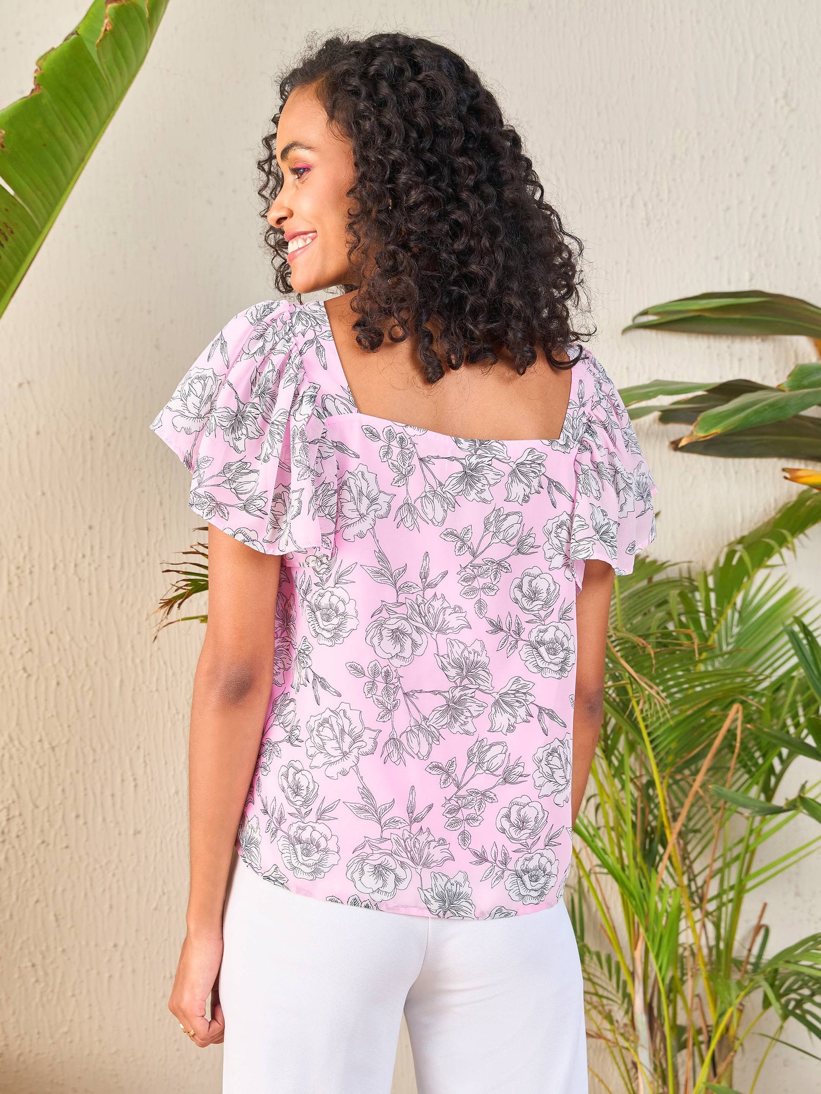 Women Pink Floral Sweetheart Neck Flared Sleeve Top