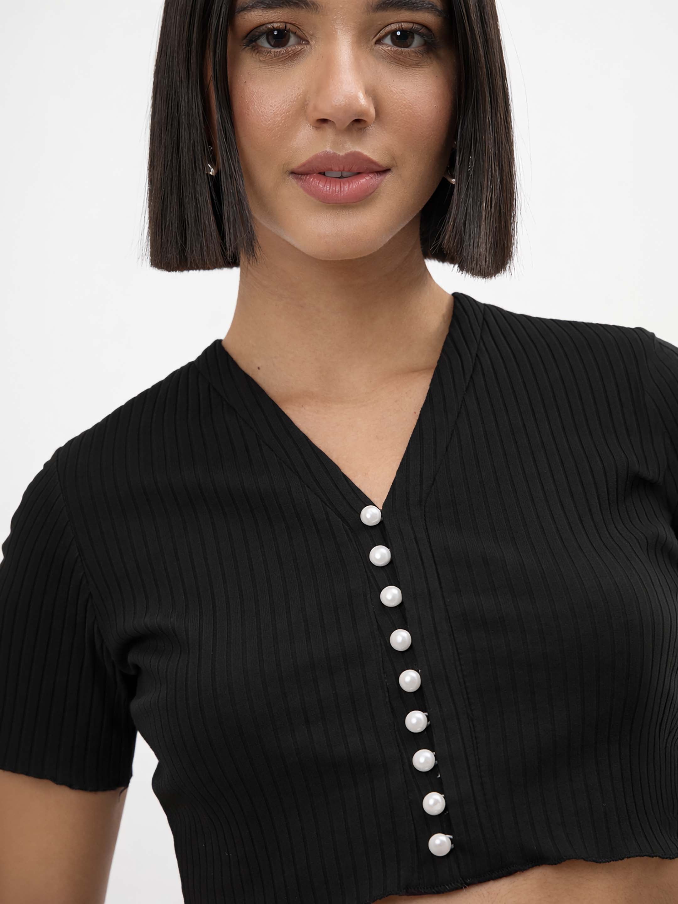 Women Black V-Neck Button Down Crop Top