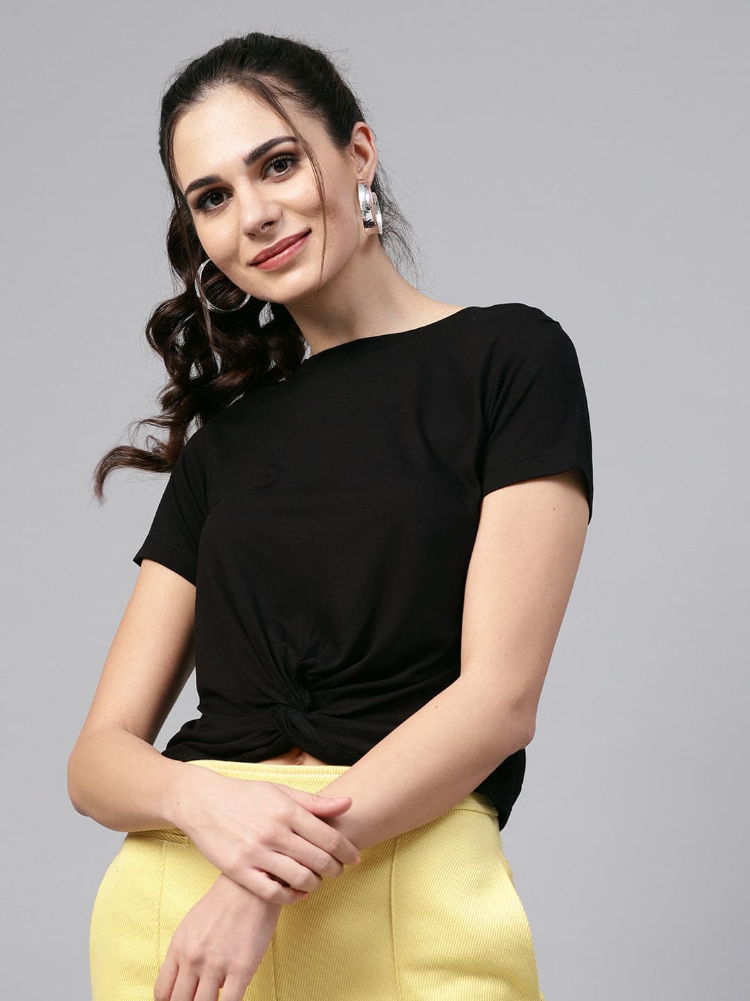 Black Knot Hem Crop Tee