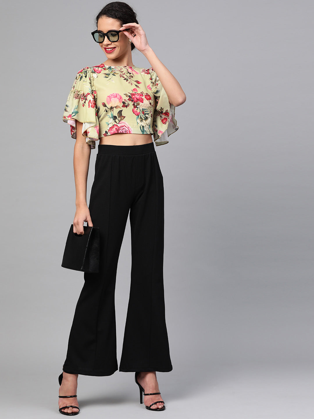 Women Green Floral Flare Sleeve Crop