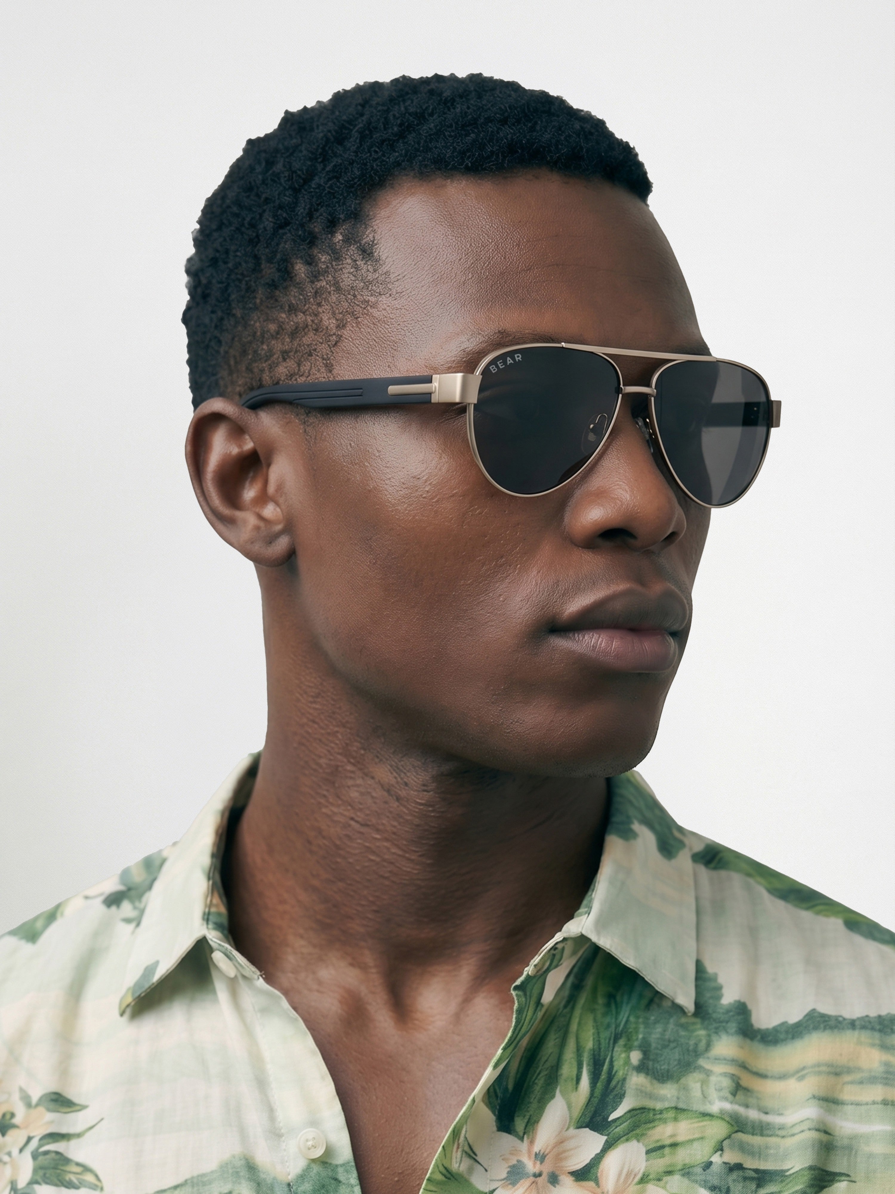 Men Aviator Sunglasses with Silver Metal Frame & Grey Tinted Lenses