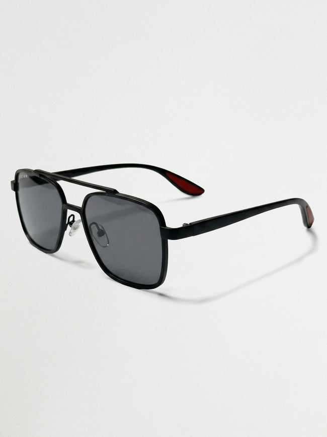Men Aviator Sunglasses with Silver Metal Frame & Grey Tinted Lenses