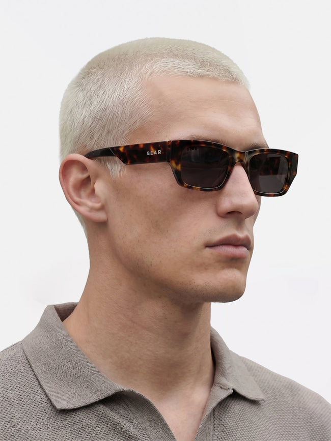 Men Tortoiseshell Chunky Rectangular Sunglasses with Smoke Black Tinted Lenses