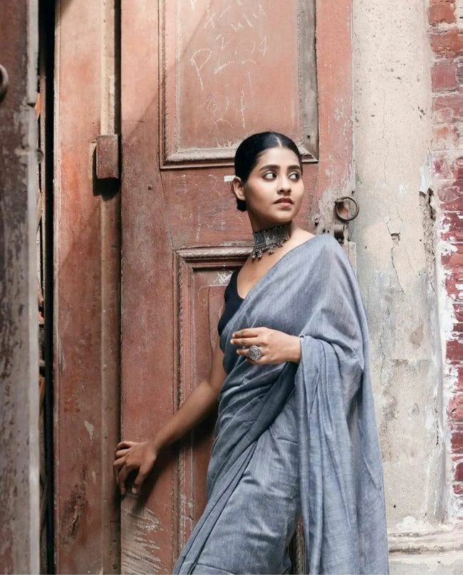 Women Grey Solid Pure Cotton Saree
