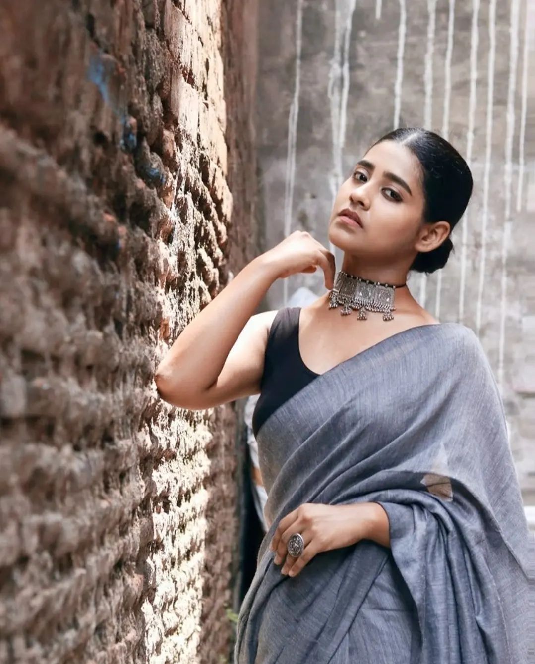 Women Grey Solid Pure Cotton Saree