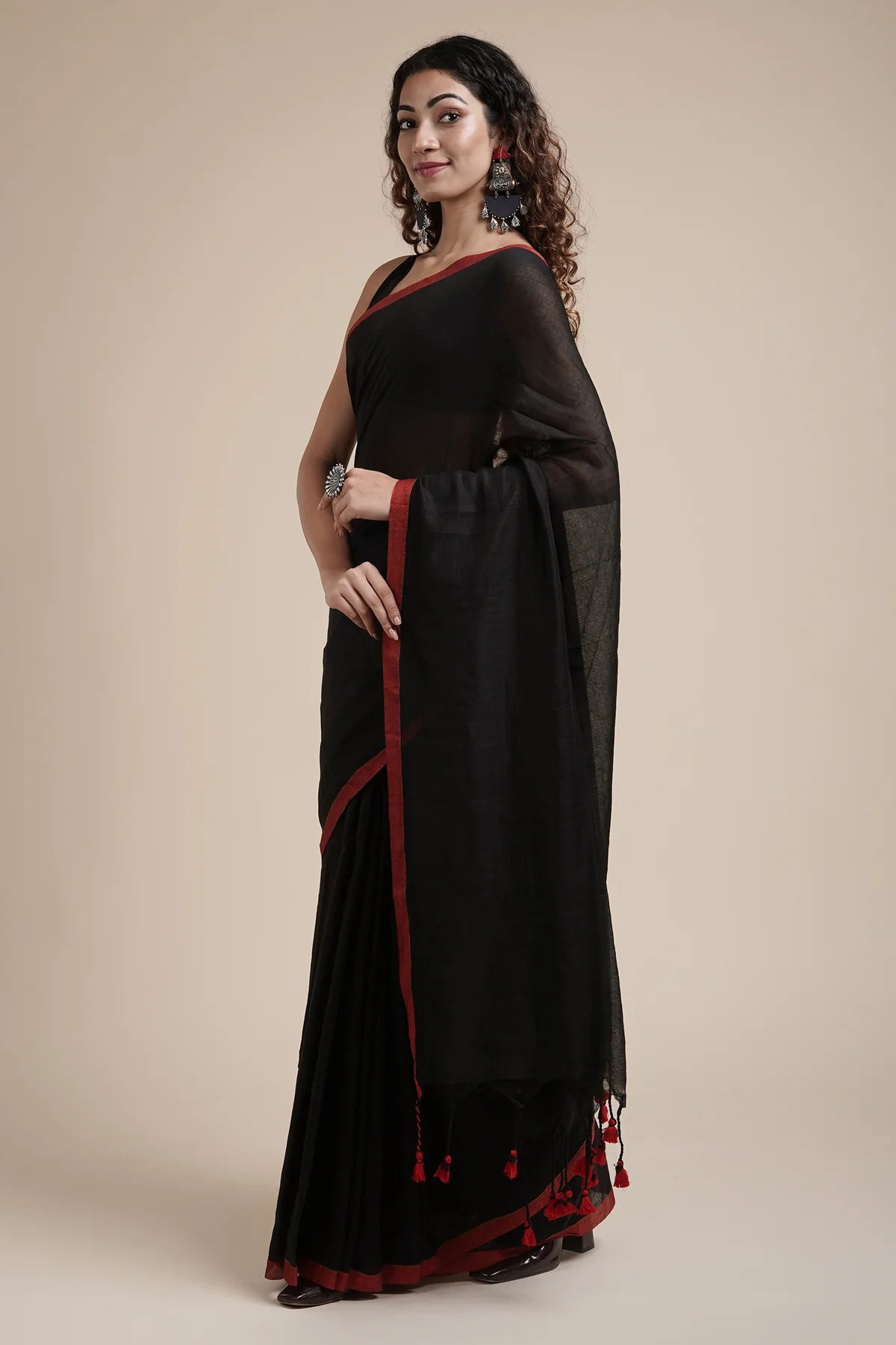 Women Black Red Border Cotton Saree