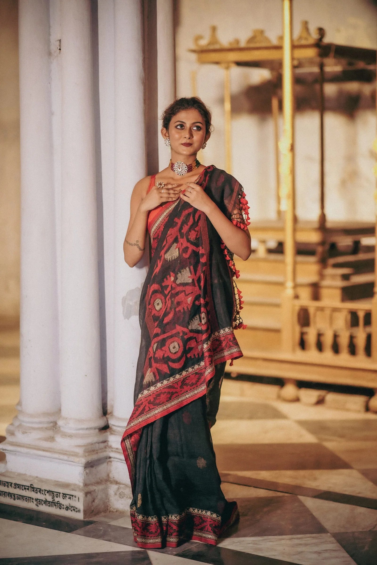 Women Black Lilen Handloom Jamdani Saree