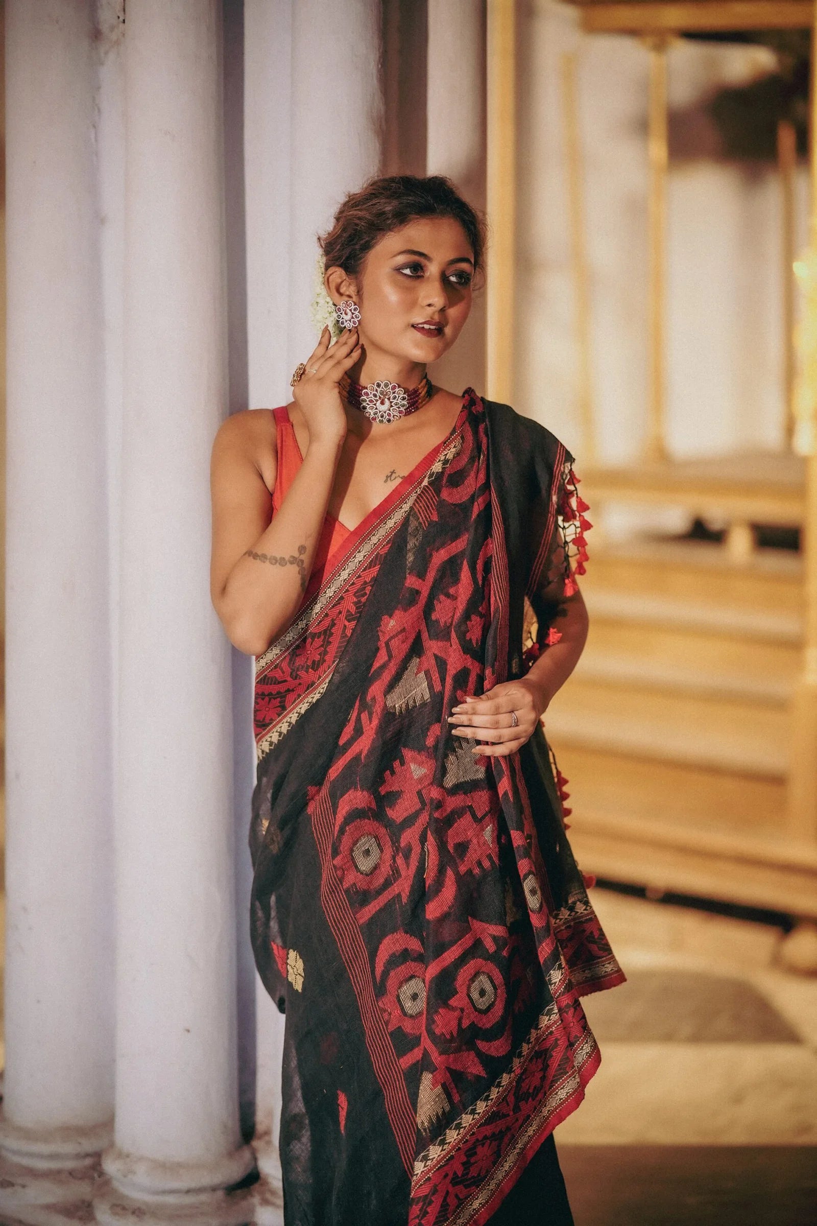 Women Black Lilen Handloom Jamdani Saree