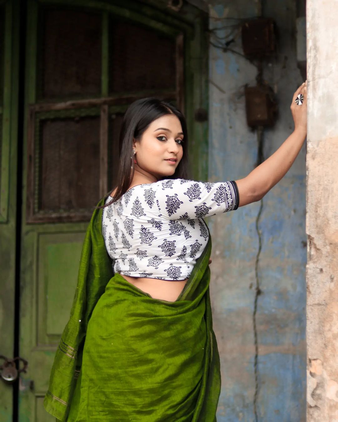 Women Green Sequence Cotton Silk Saree