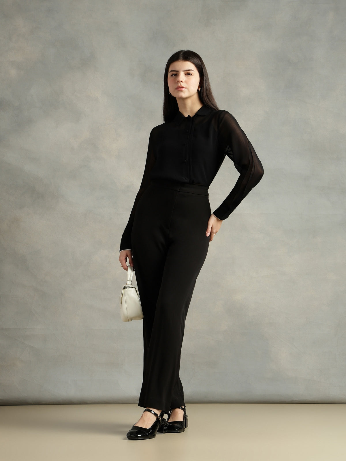 Women Black Spread Collar Long Sleeves Shirts