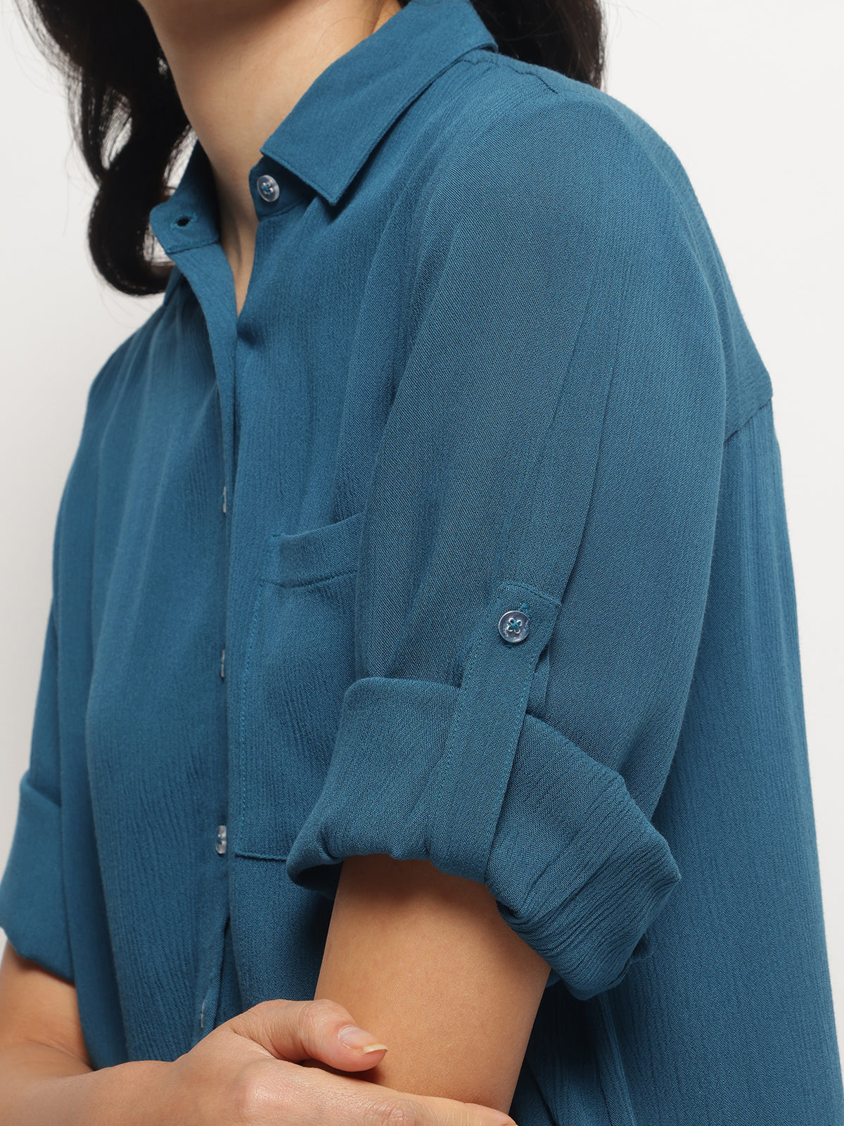 Women Teal Crinkle Asymmetrical Shirt