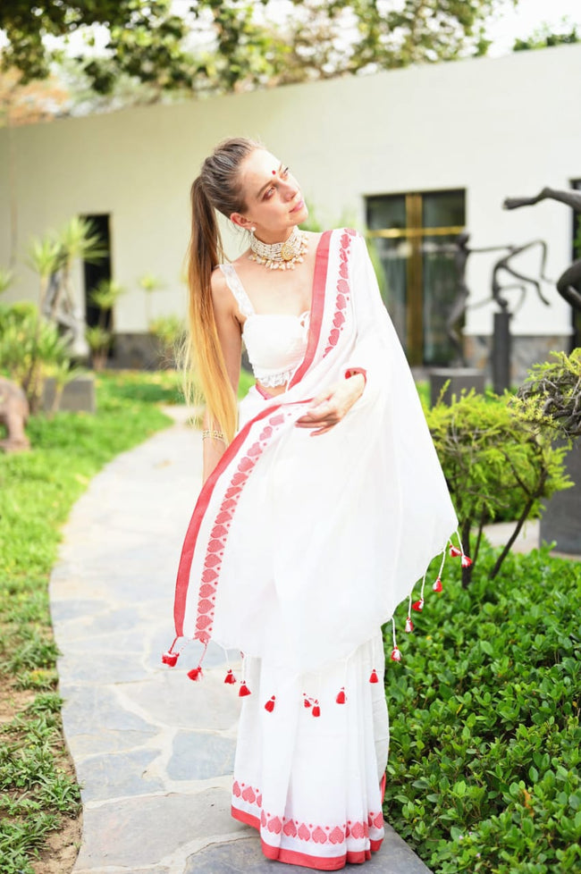 Women Cotton Heart Border Cotton Saree