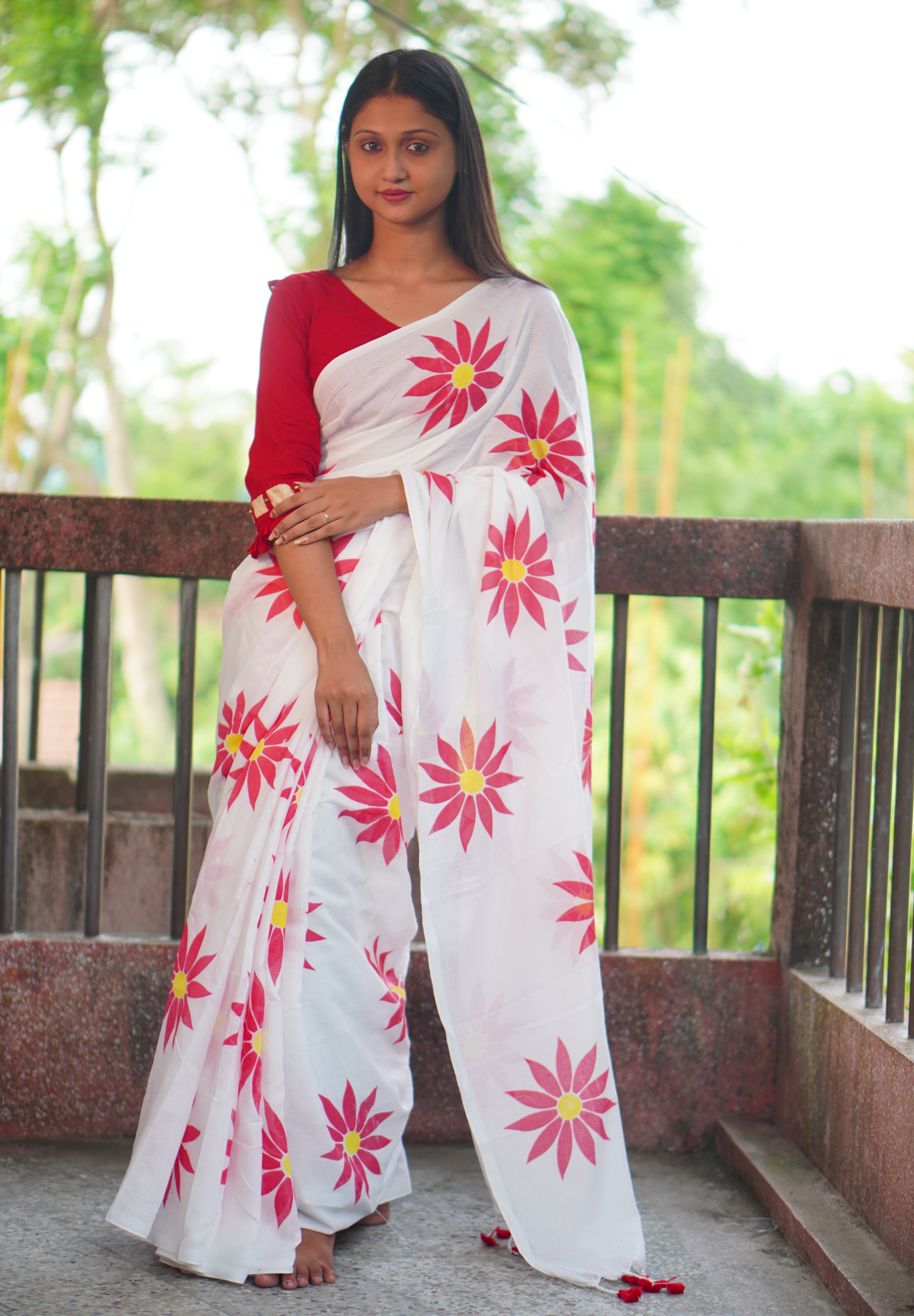 Women Cotton Floral Design Saree