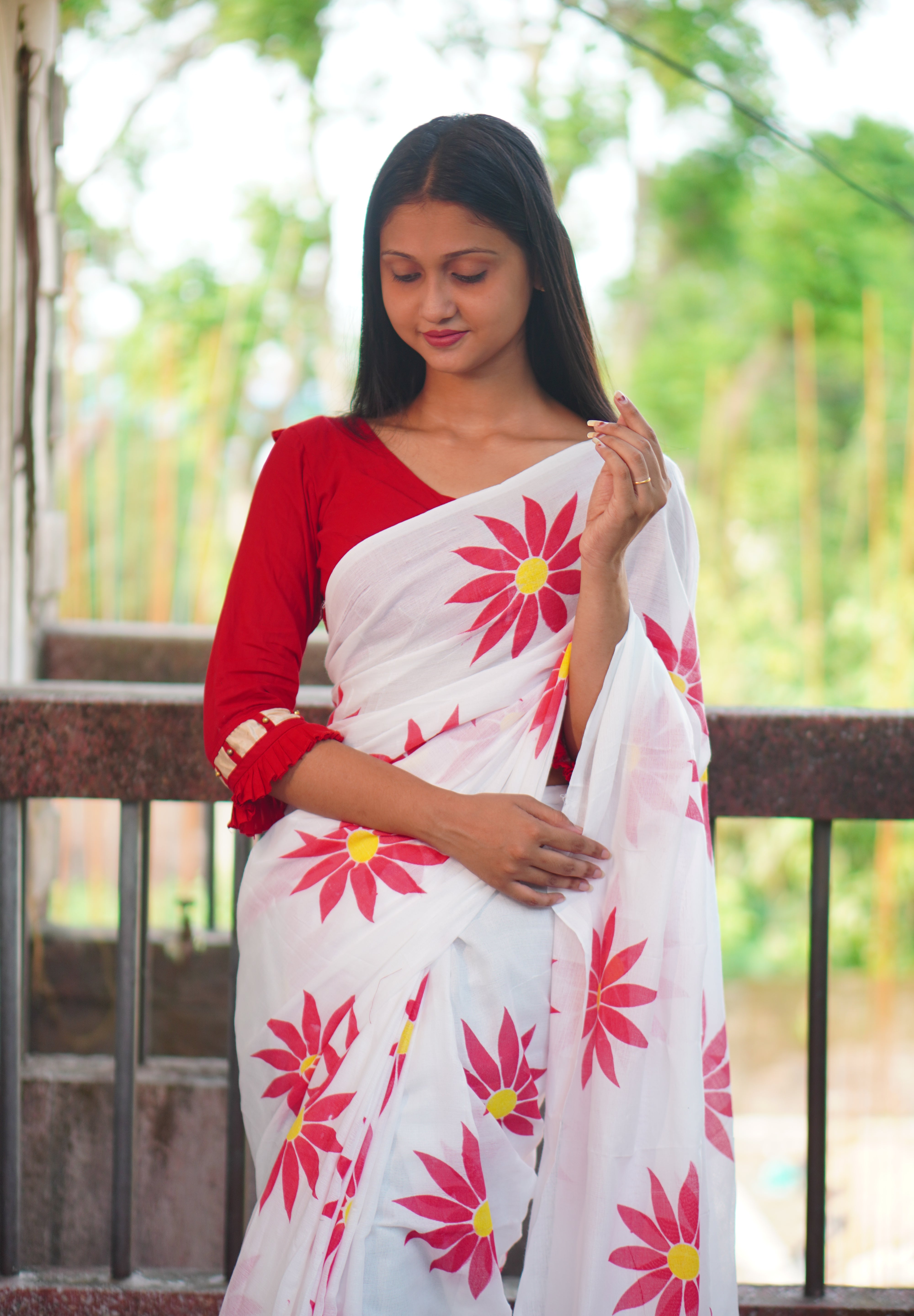 Women Cotton Floral Design Saree