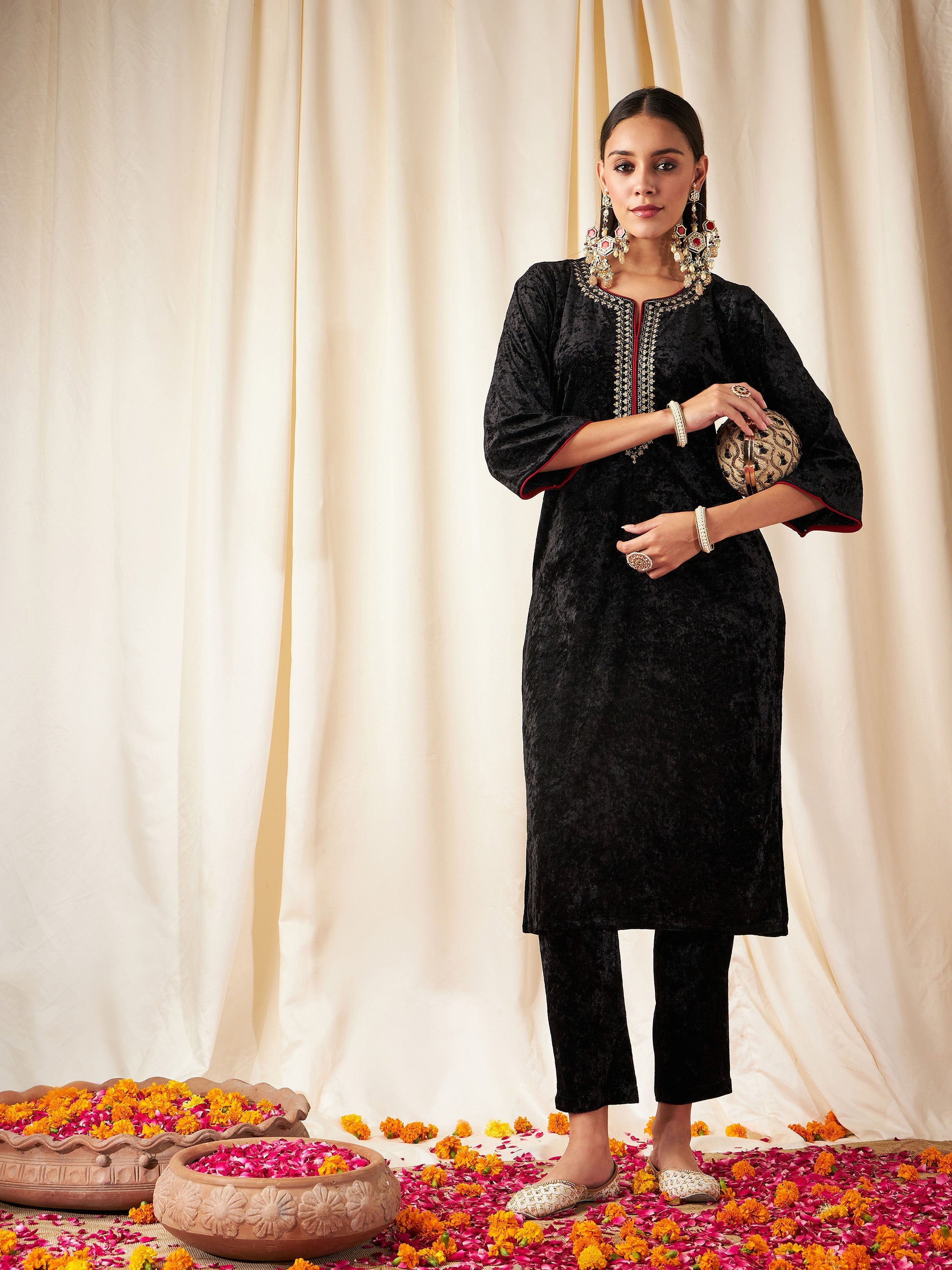 Women Black Velvet Straight Kurta