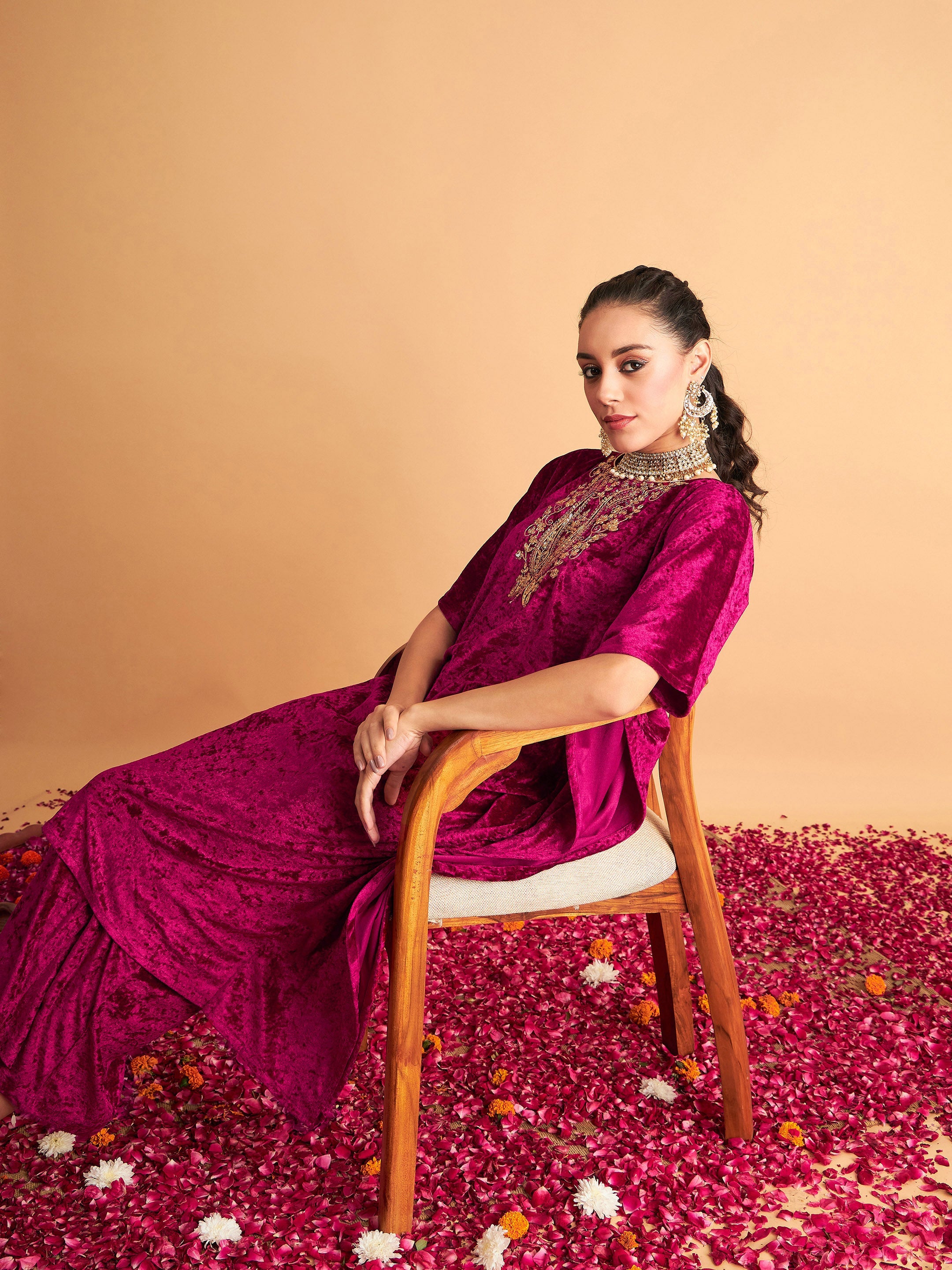 Women Fuchsia Velvet Kaftan Kurta