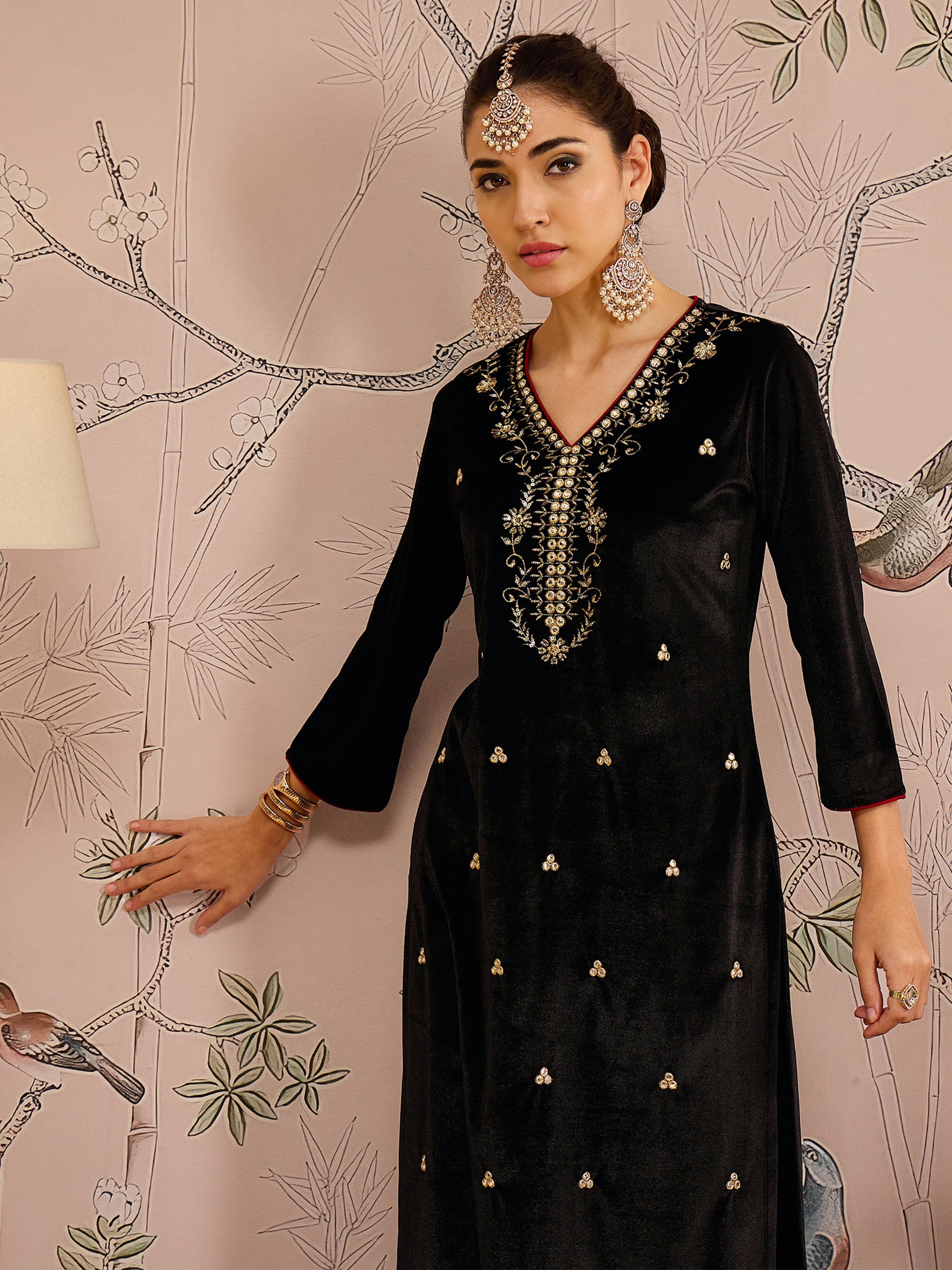 Women Black Velvet V-Neck Embroidered Straight Kurta