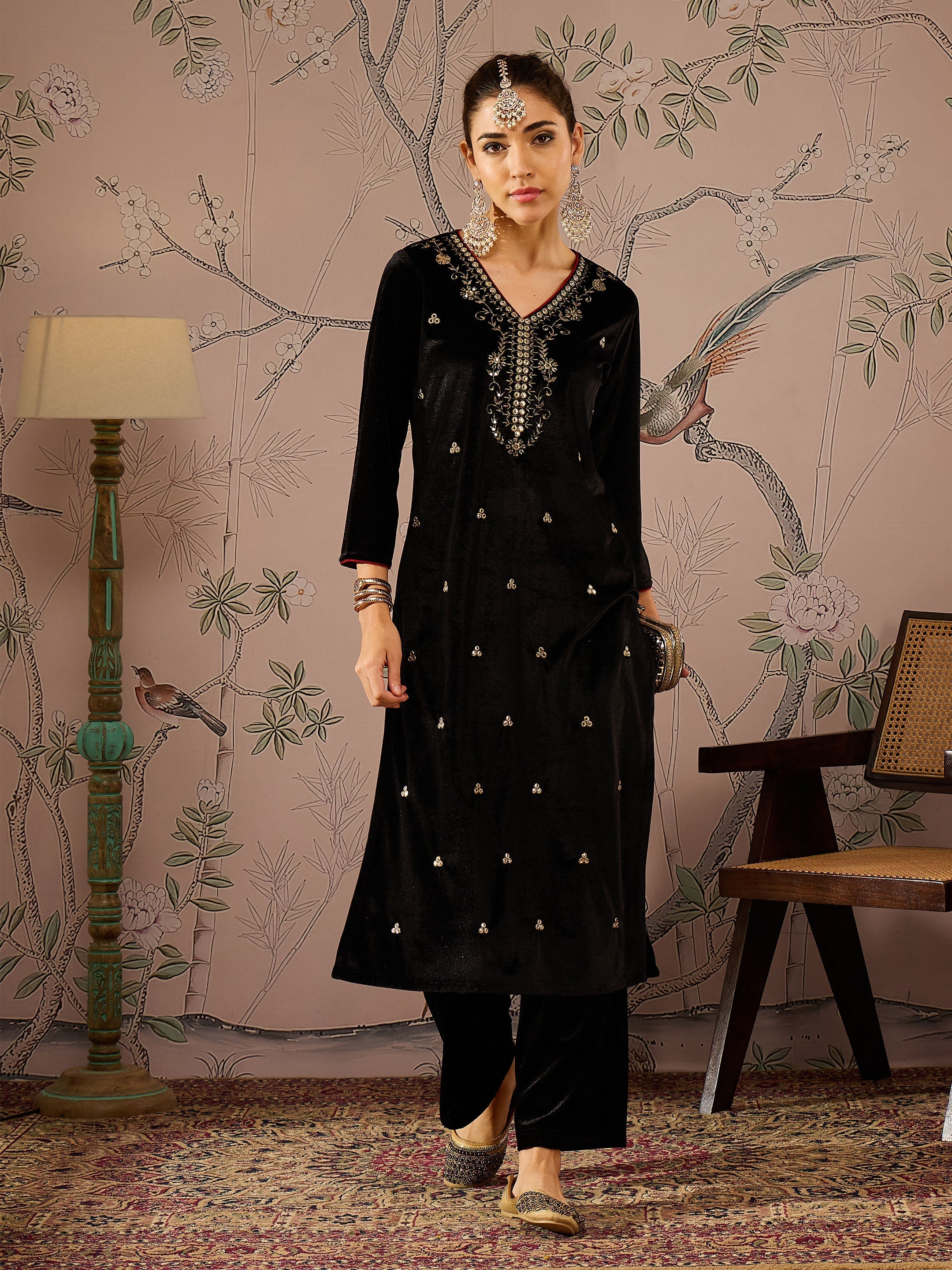 Women Black Velvet V-Neck Embroidered Straight Kurta