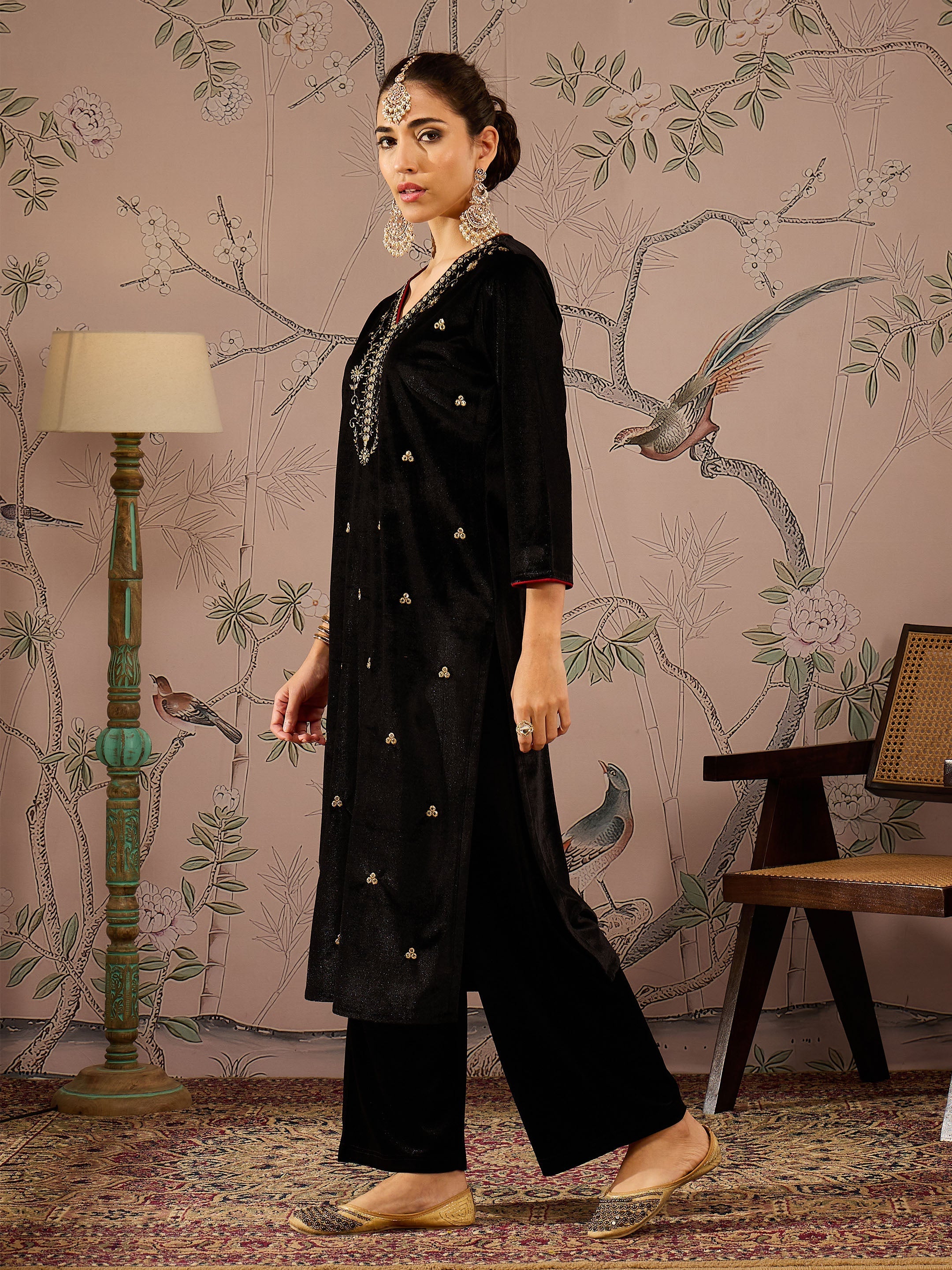 Women Black Velvet V-Neck Embroidered Straight Kurta