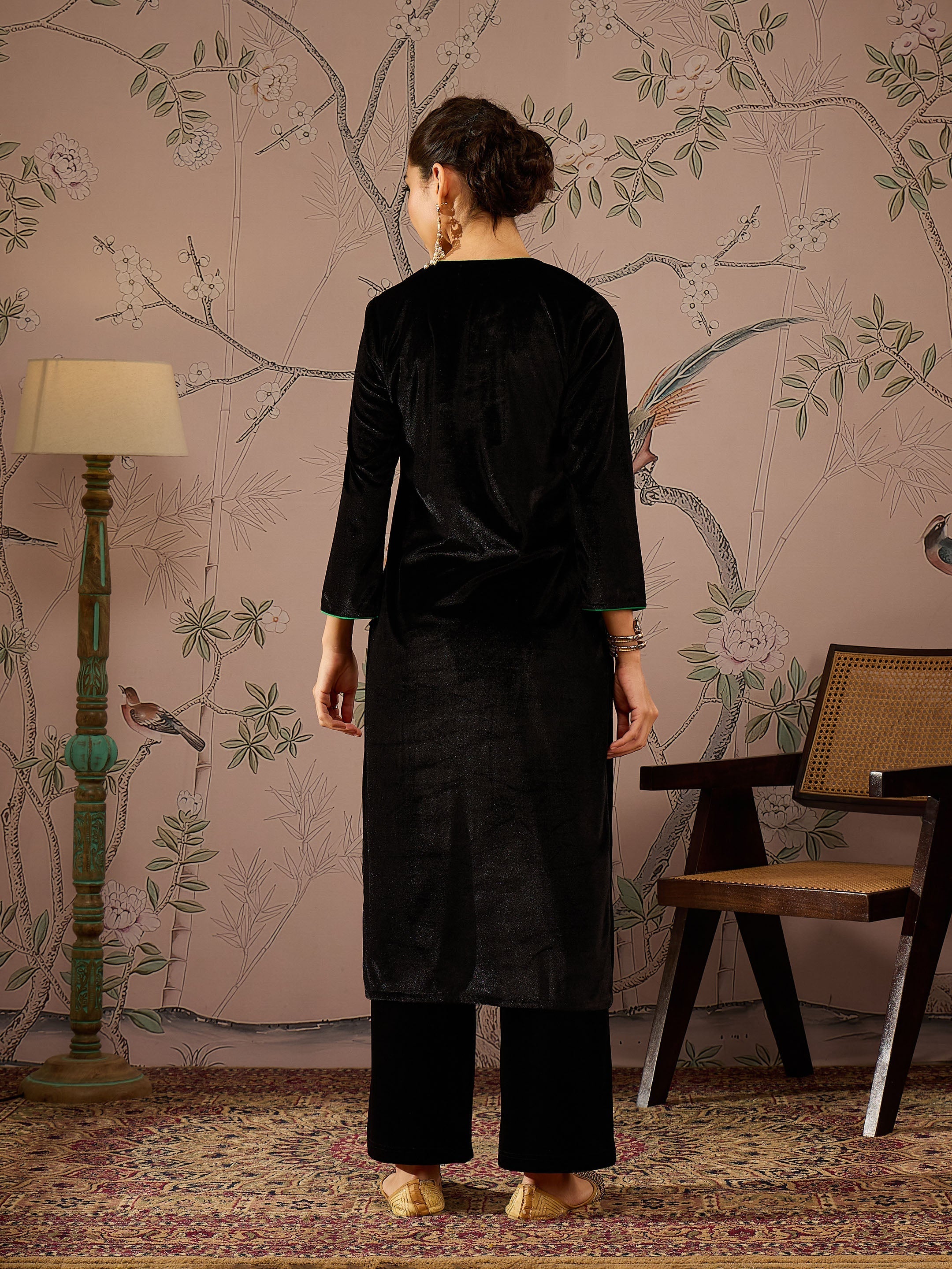 Women Black Velvet V-Neck Embroidered Straight Kurta