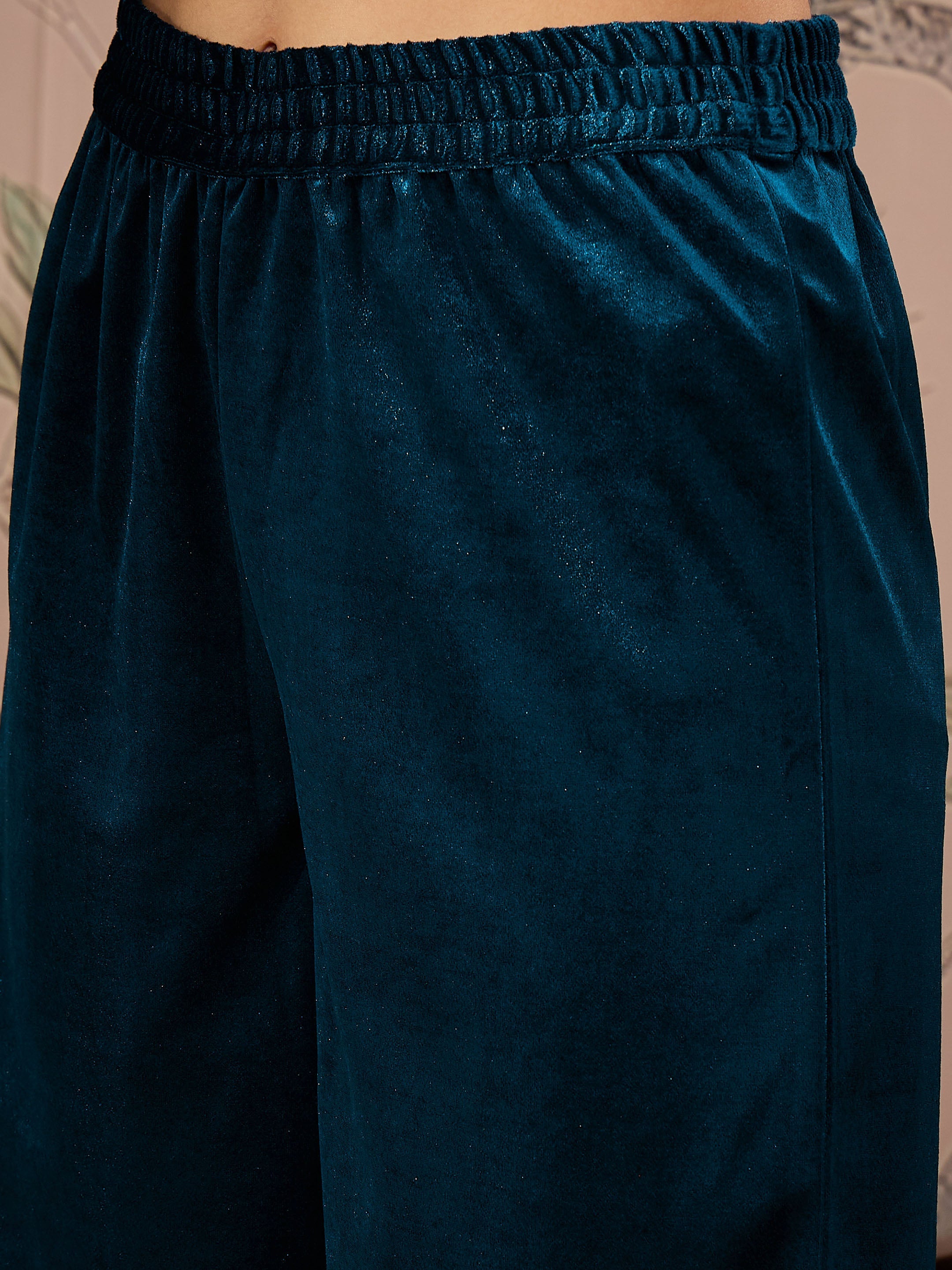 Women Teal Velvet Full Sleeves Embroidered Straight Kurta