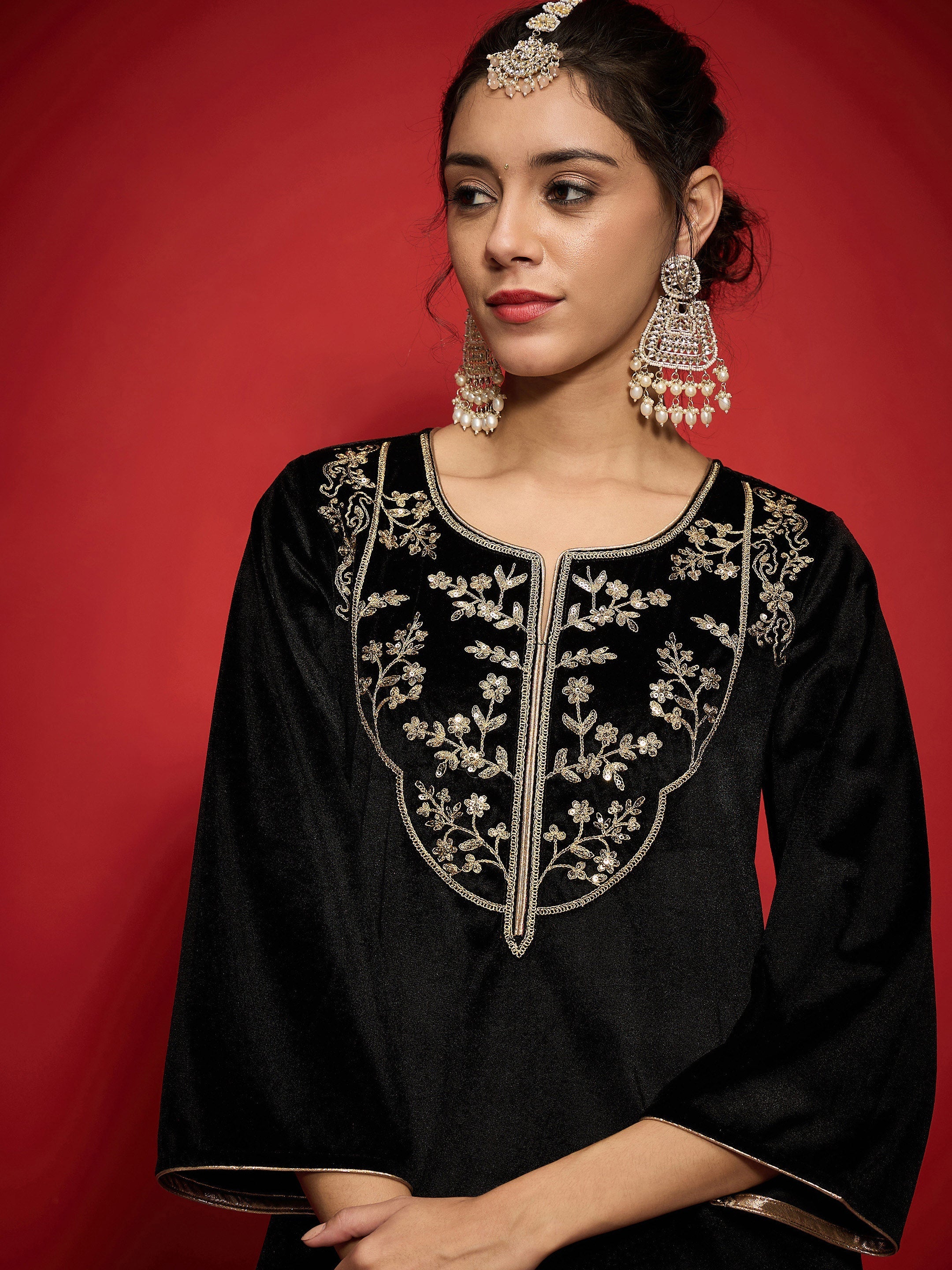 Women Black Velvet Straight Embroidered Kurta