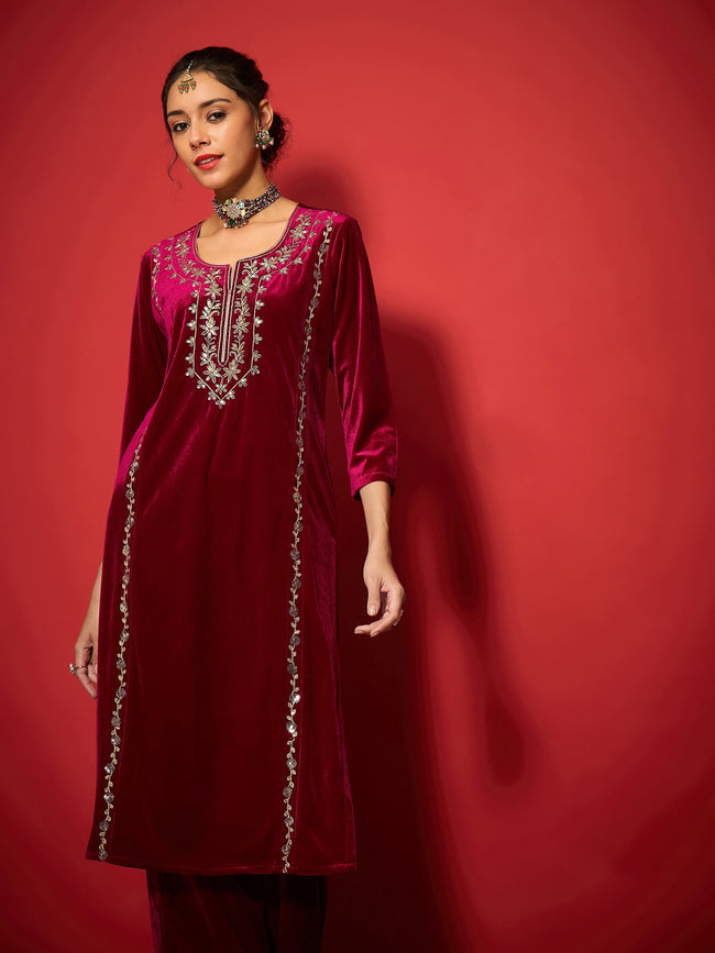Women Fuchsia Velvet Embroidered Round Neck Kurta