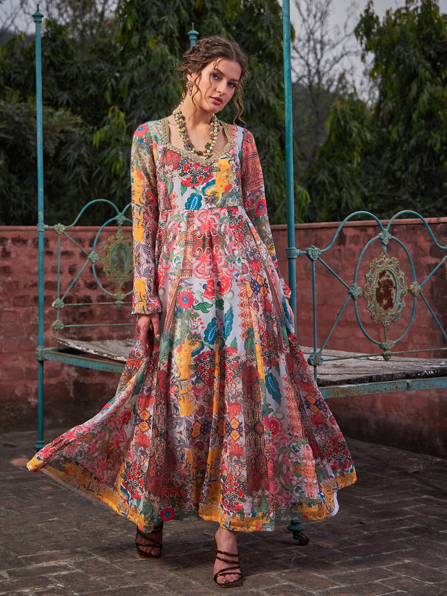 Women White Multi Floral Sweetheart Neck Anarkali Kurta