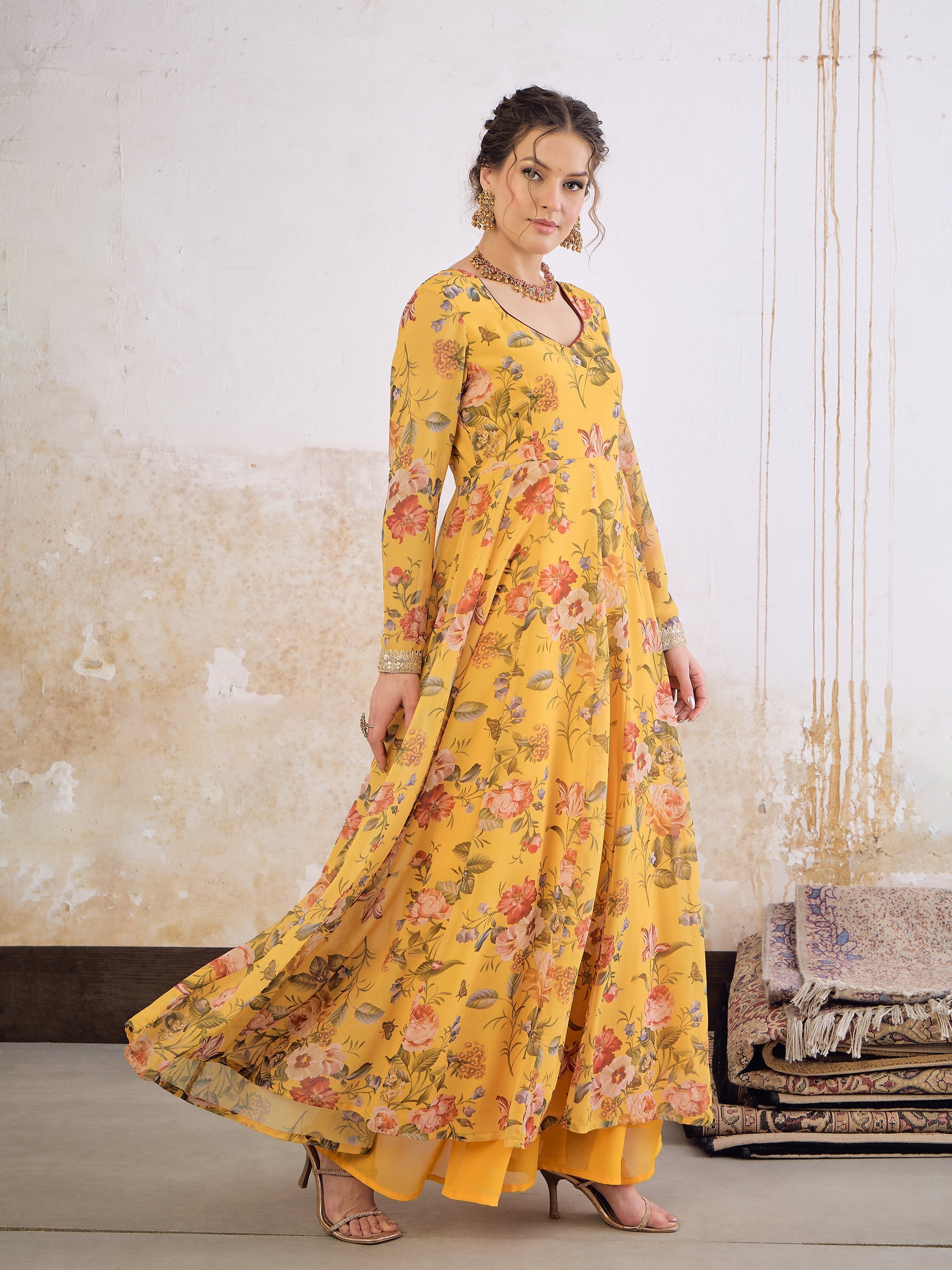 Women Yellow Floral Sweetheart Neck Anarkali Kurta