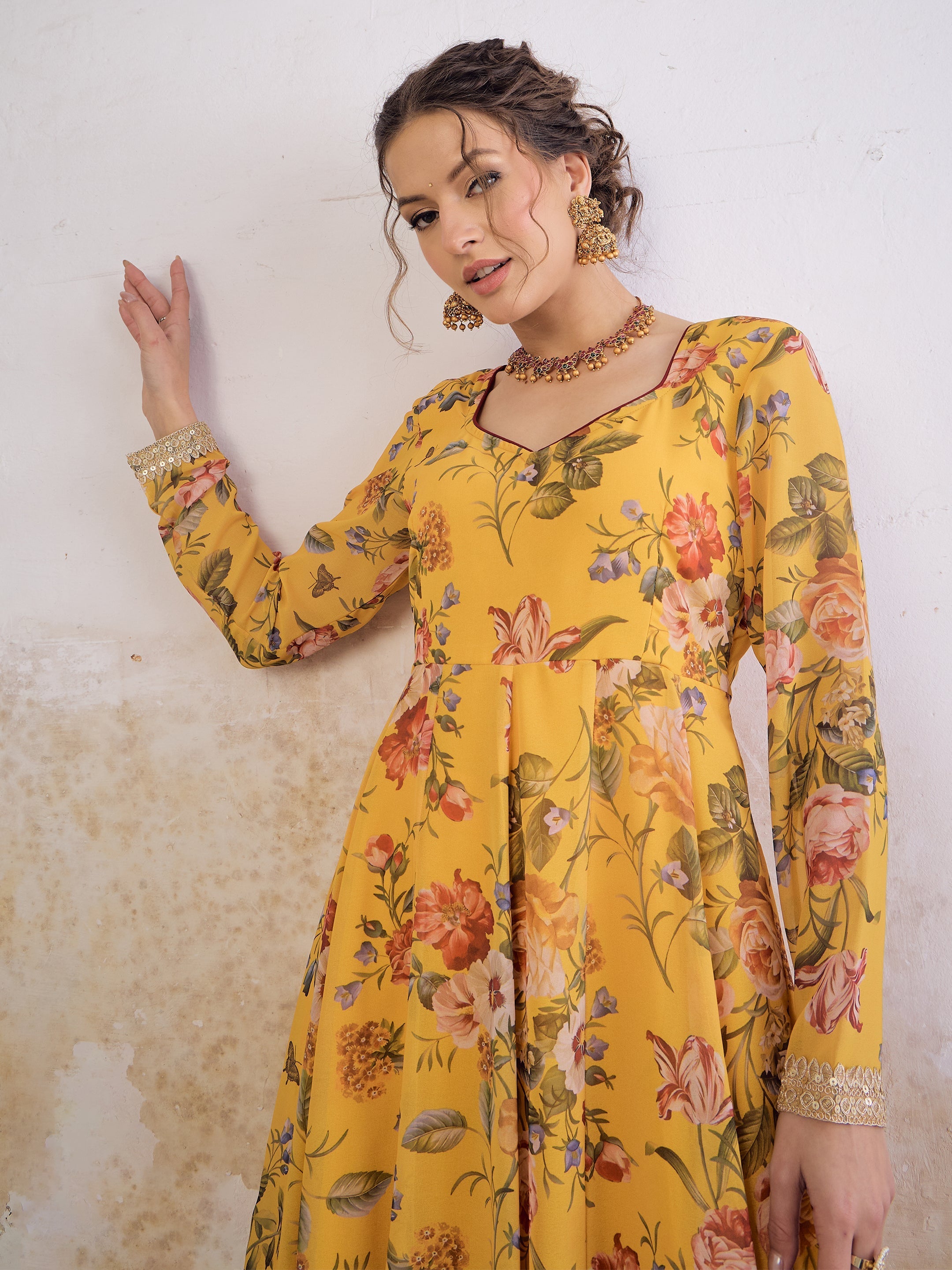 Women Yellow Floral Sweetheart Neck Anarkali Kurta