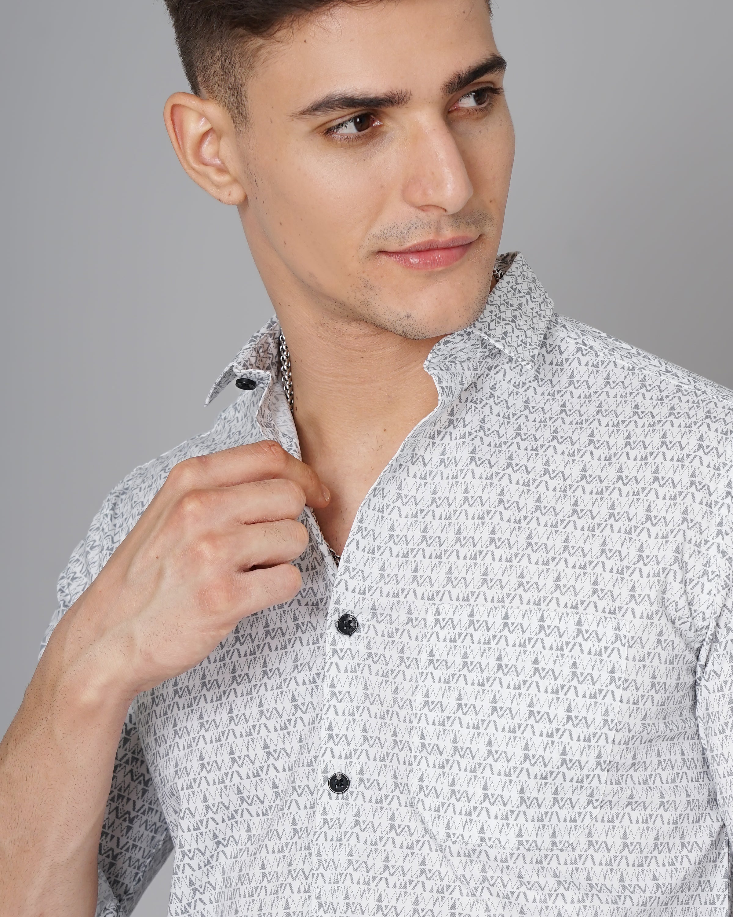 Men Ripple White Shirt