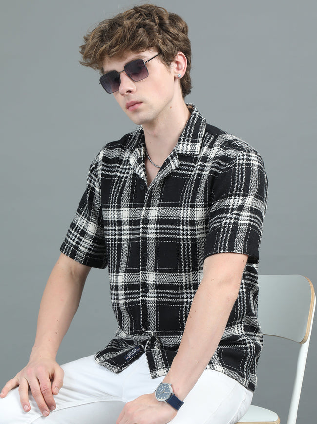 Men Solace Black Checks Relaxed Shirt