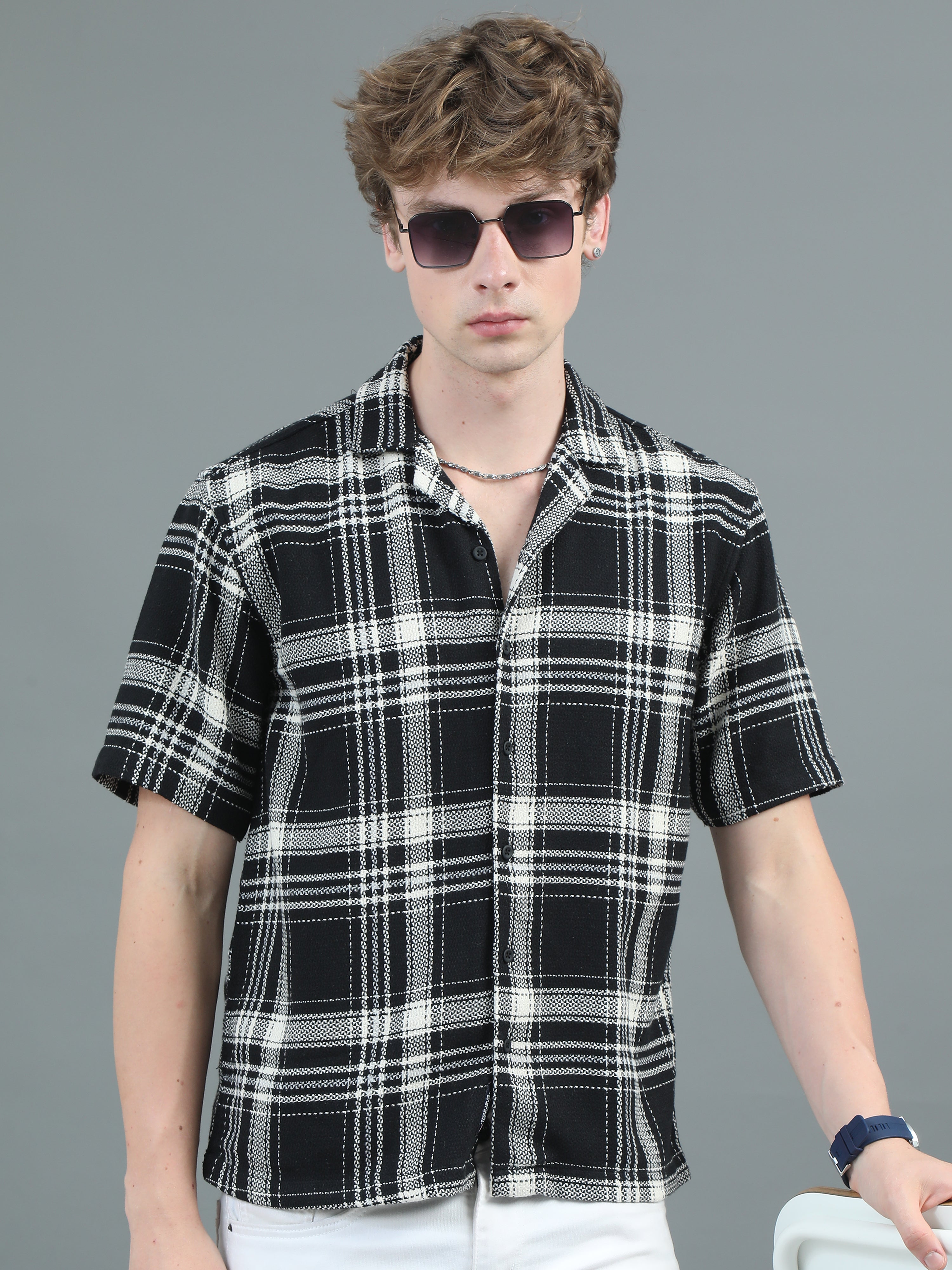Men Solace Black Checks Relaxed Shirt