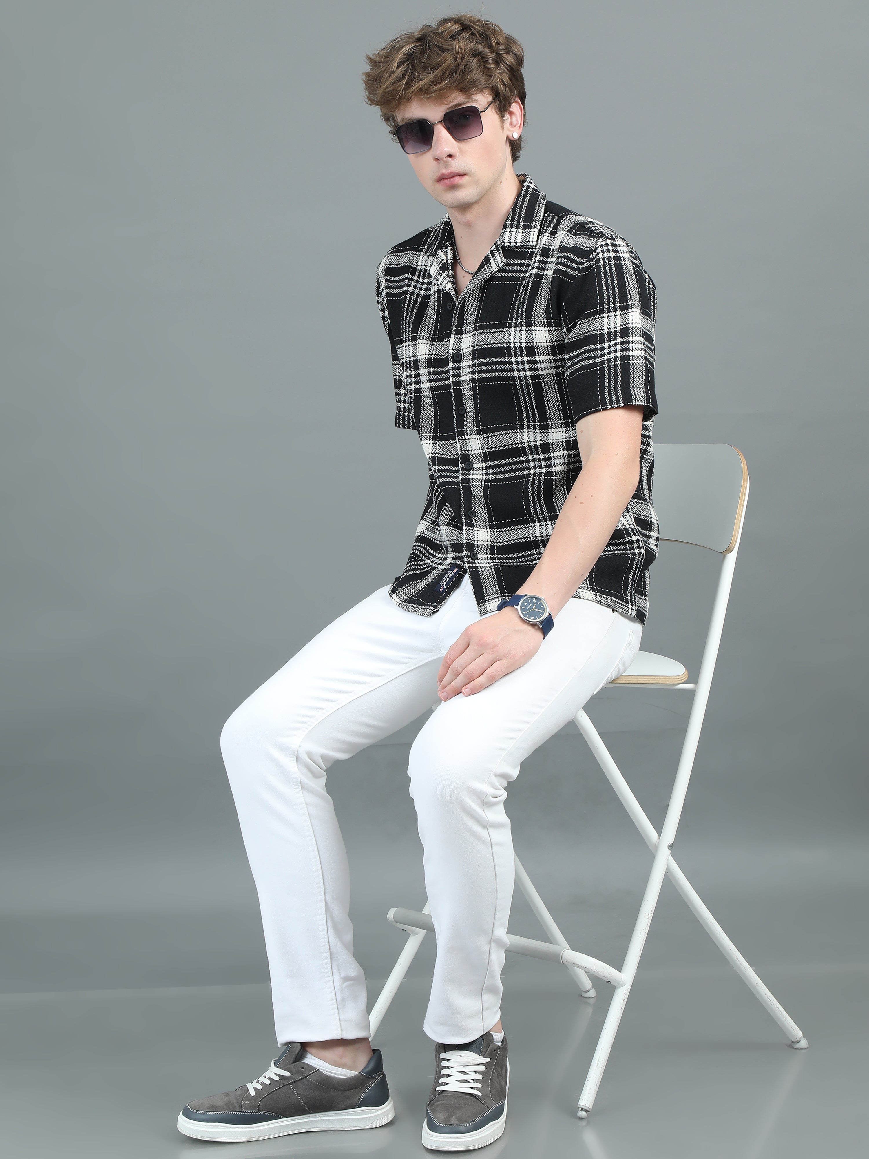 Men Solace Black Checks Relaxed Shirt