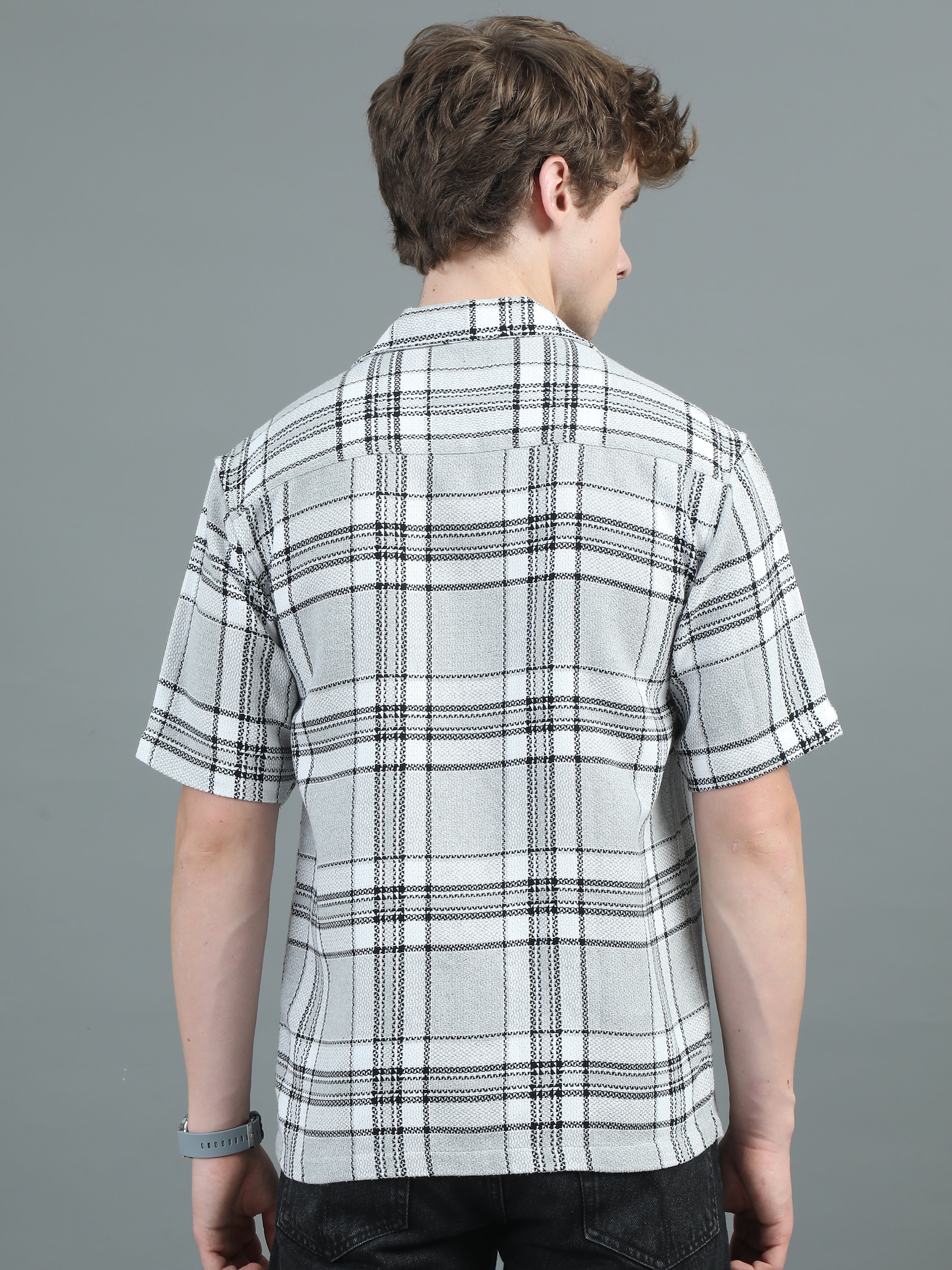 Men Solace Grey Checks Relaxed Shirt