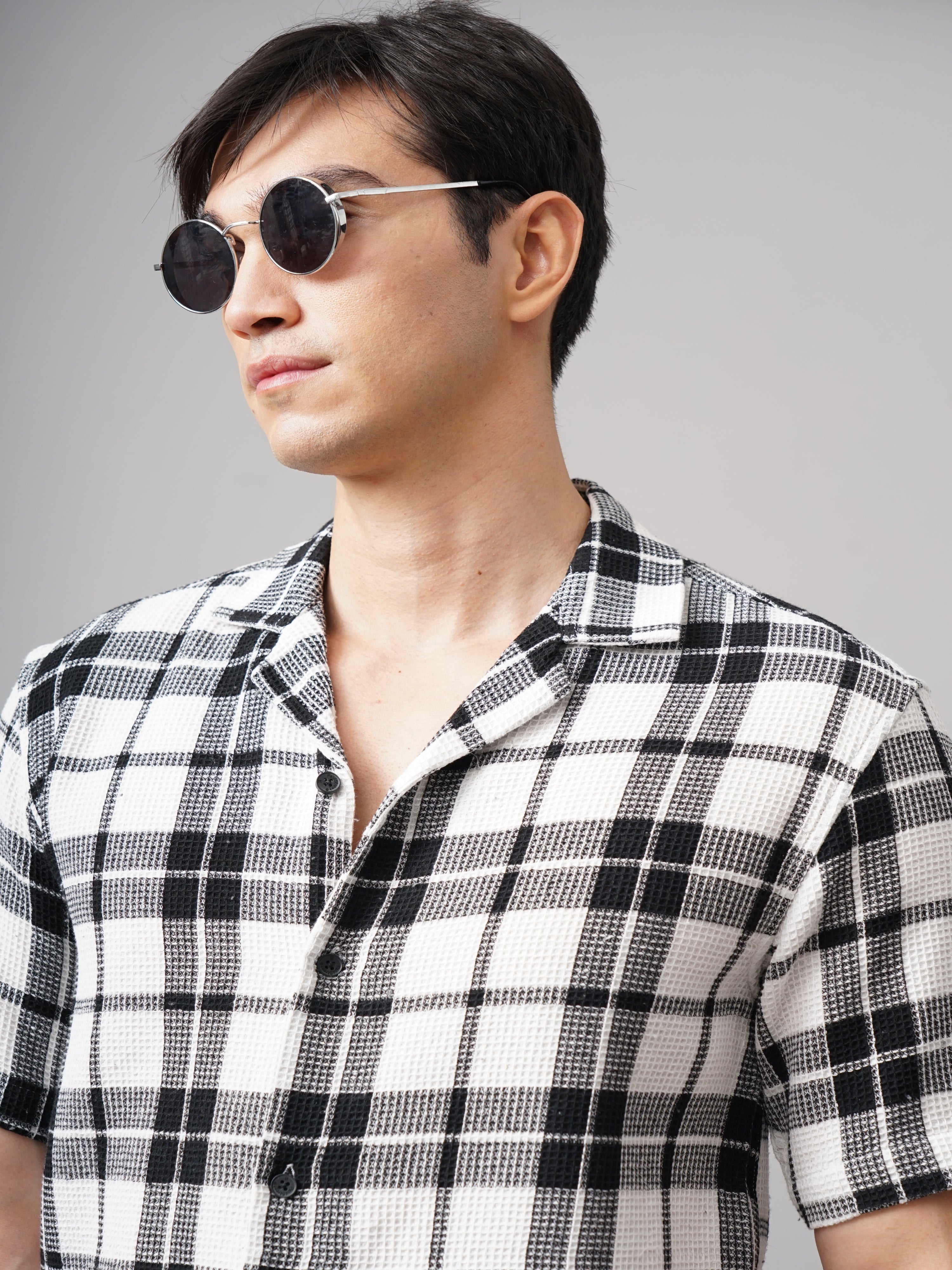 Men Apex Checks White Shirt