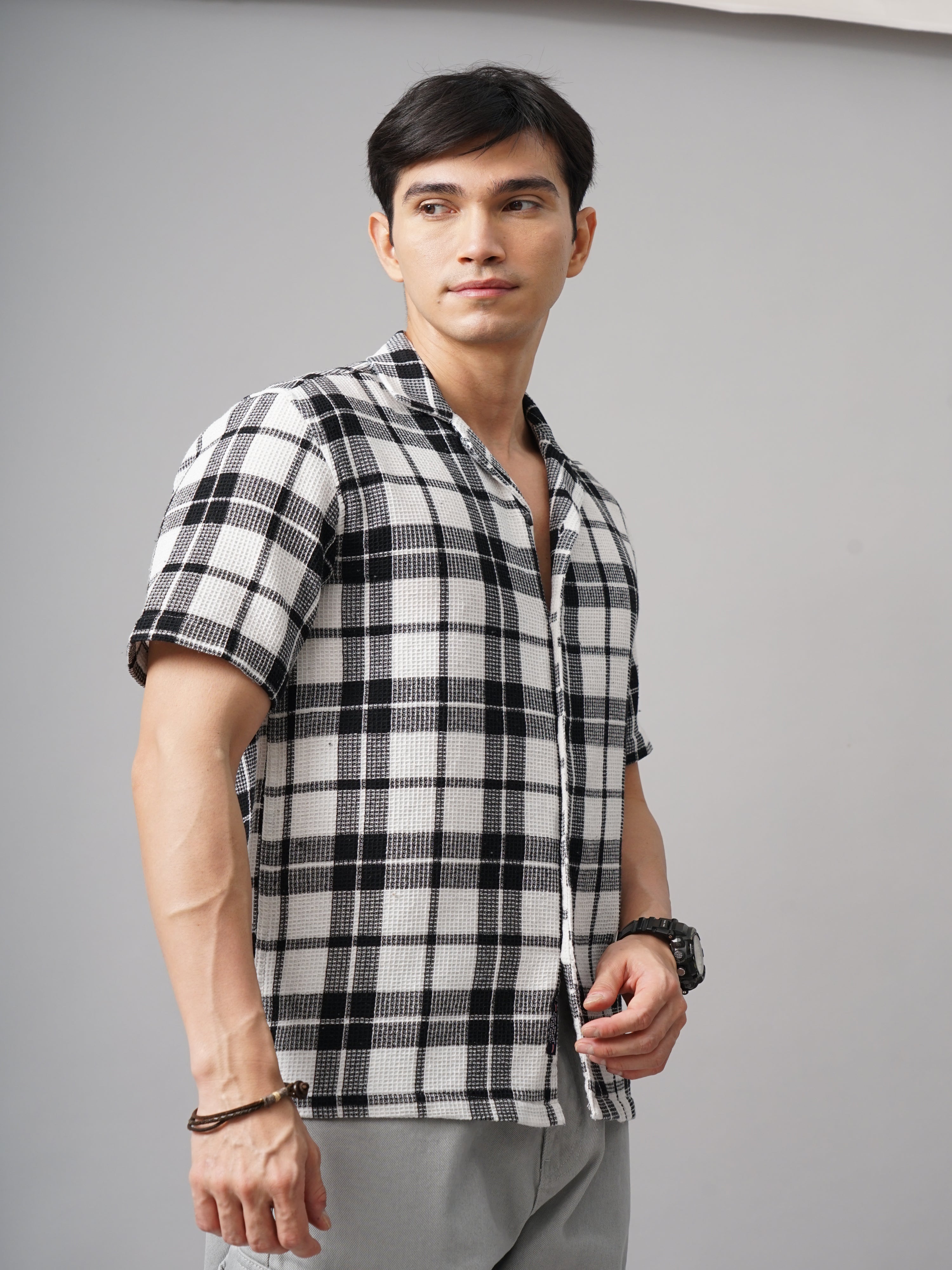 Men Apex Checks White Shirt