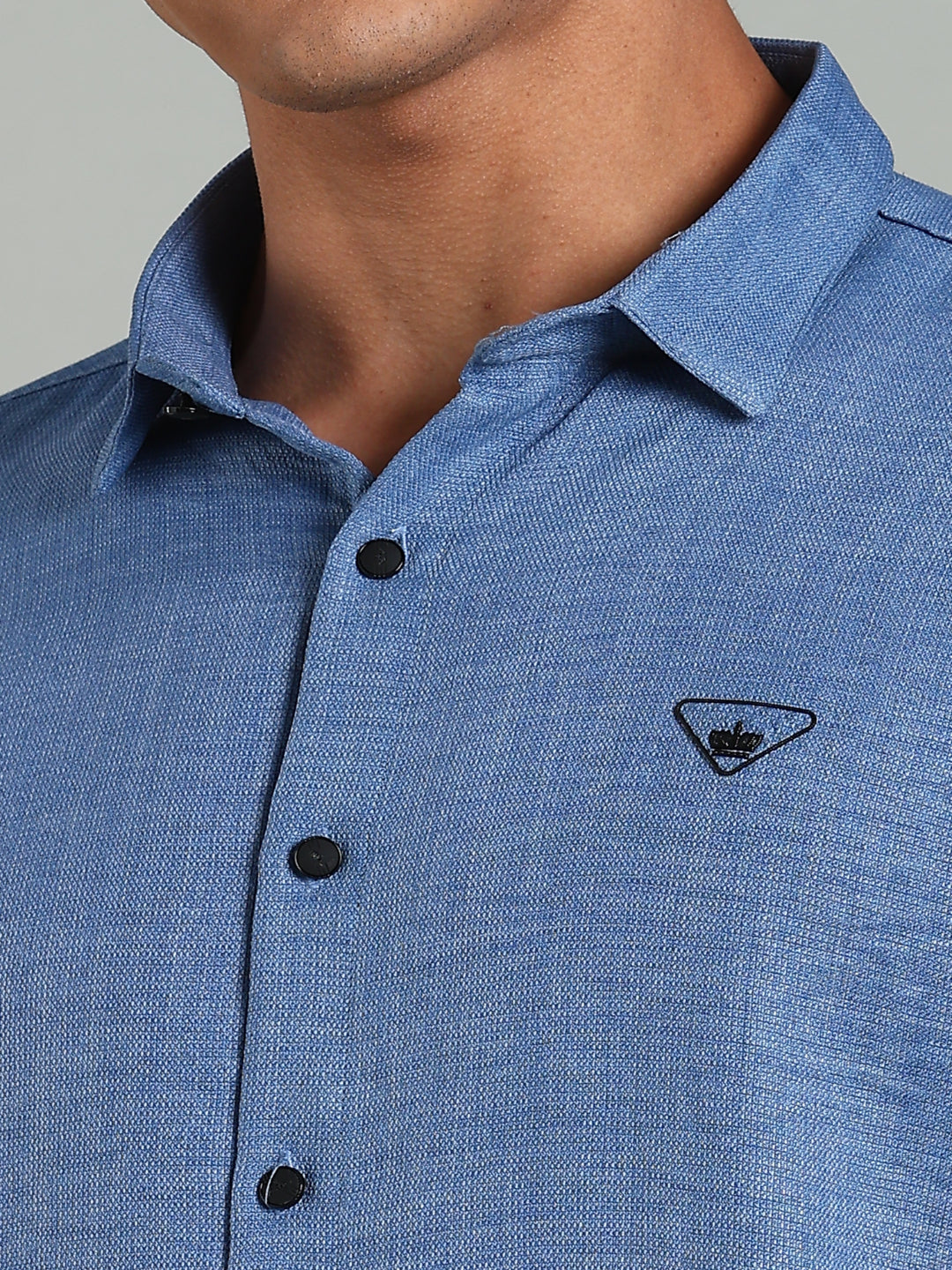 Men Striv Blue Solid Shirt