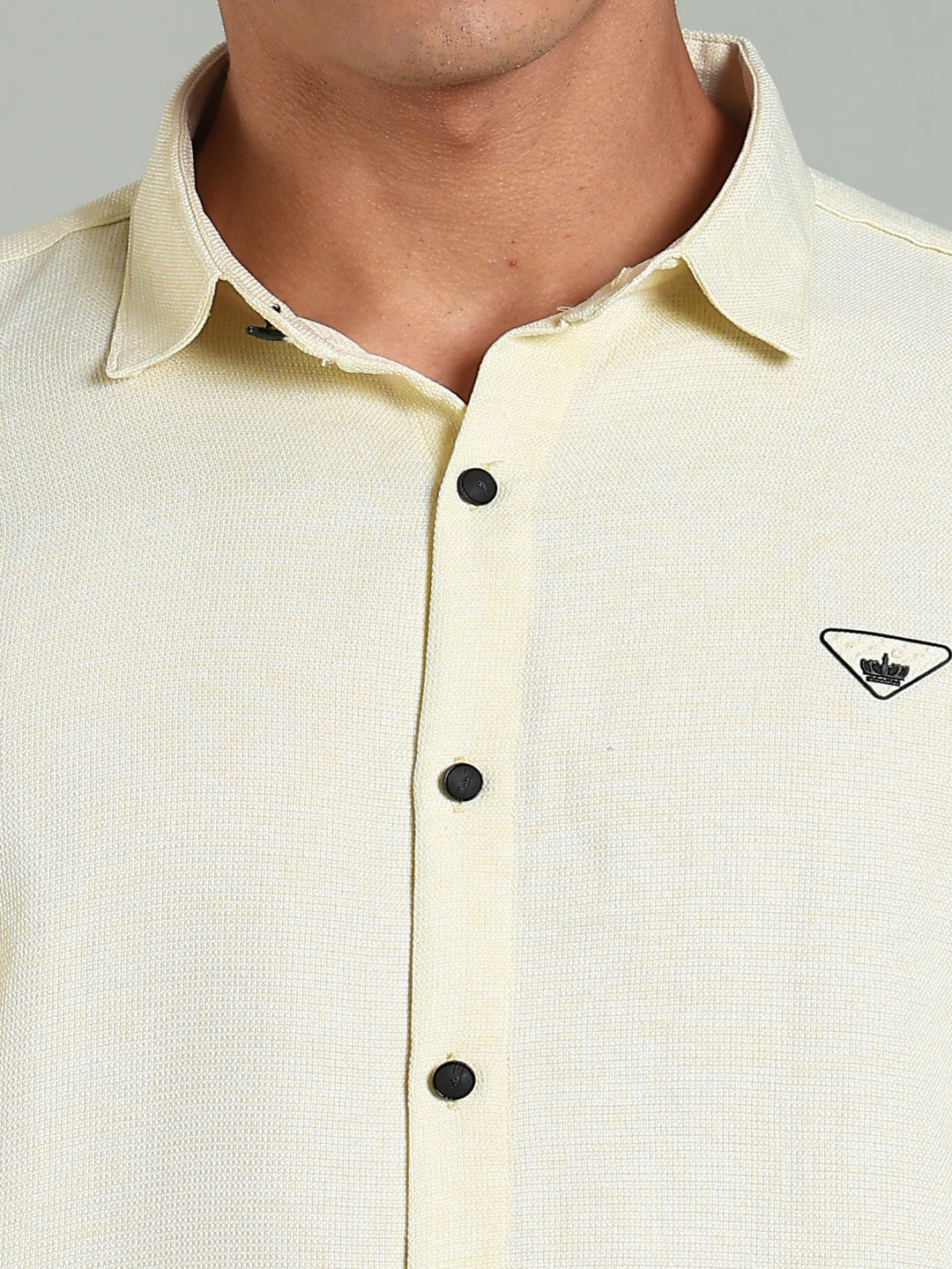 Men Yellow Striv Solid Shirt